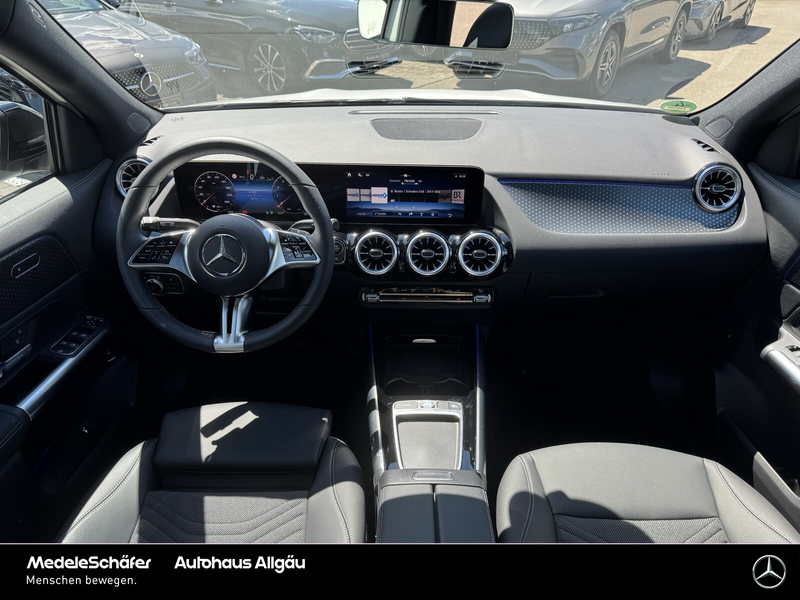 Mercedes-Benz GLA 200 GLA 200 Progressive Night AHK Pano MultiLED Dist — photo 9