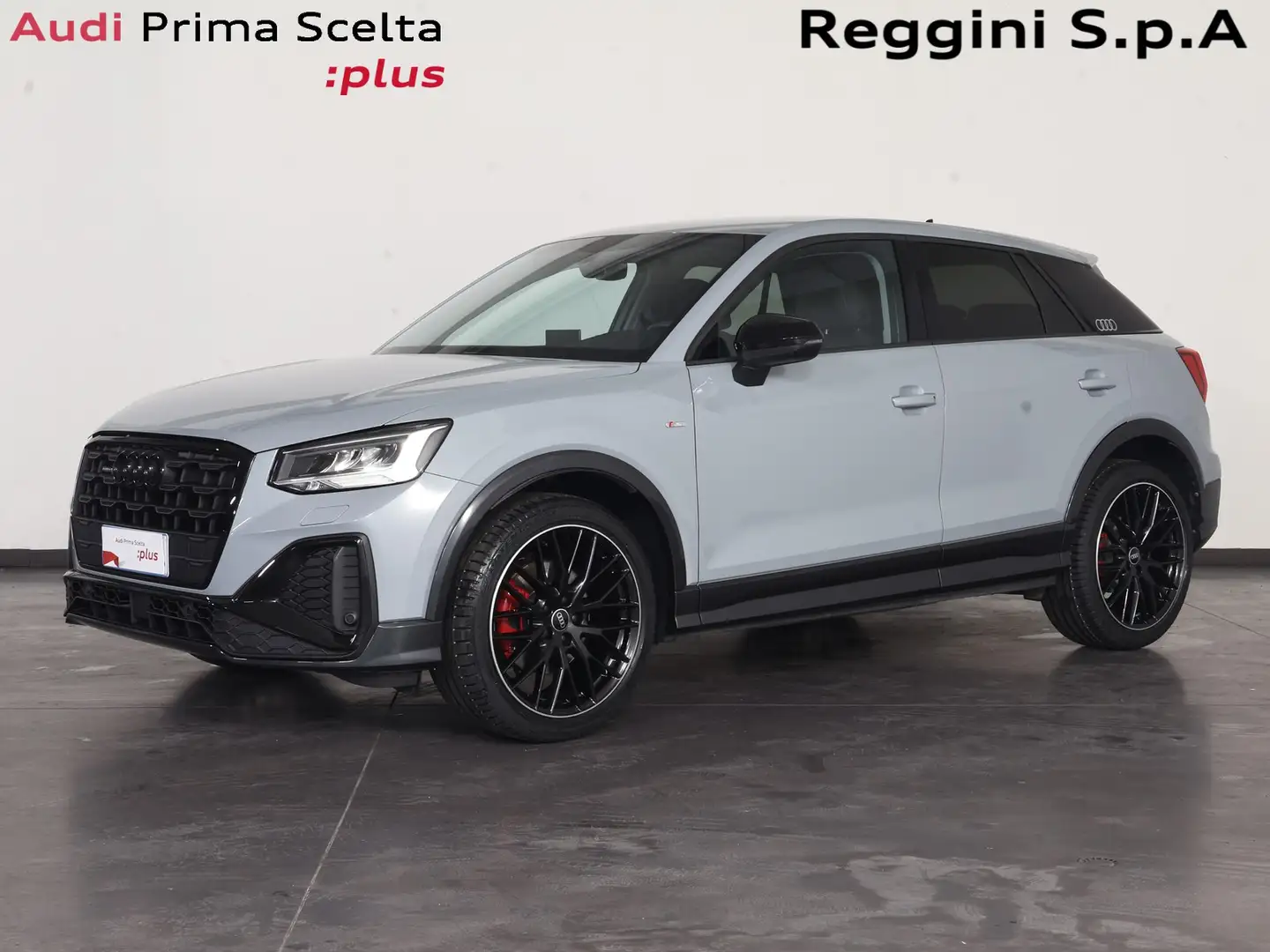 Audi Q2 35 2.0 tdi identity black quattro s-tronic Gris - 1