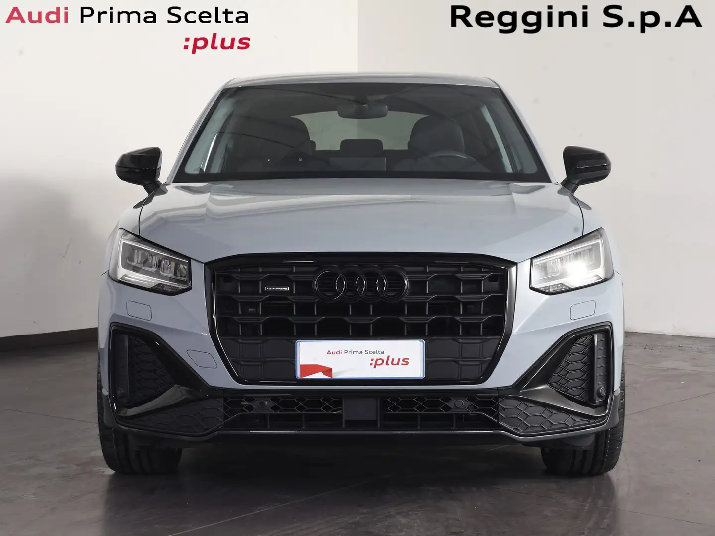 Audi Q2 35 2.0 tdi identity black quattro s-tronic Gris - 2