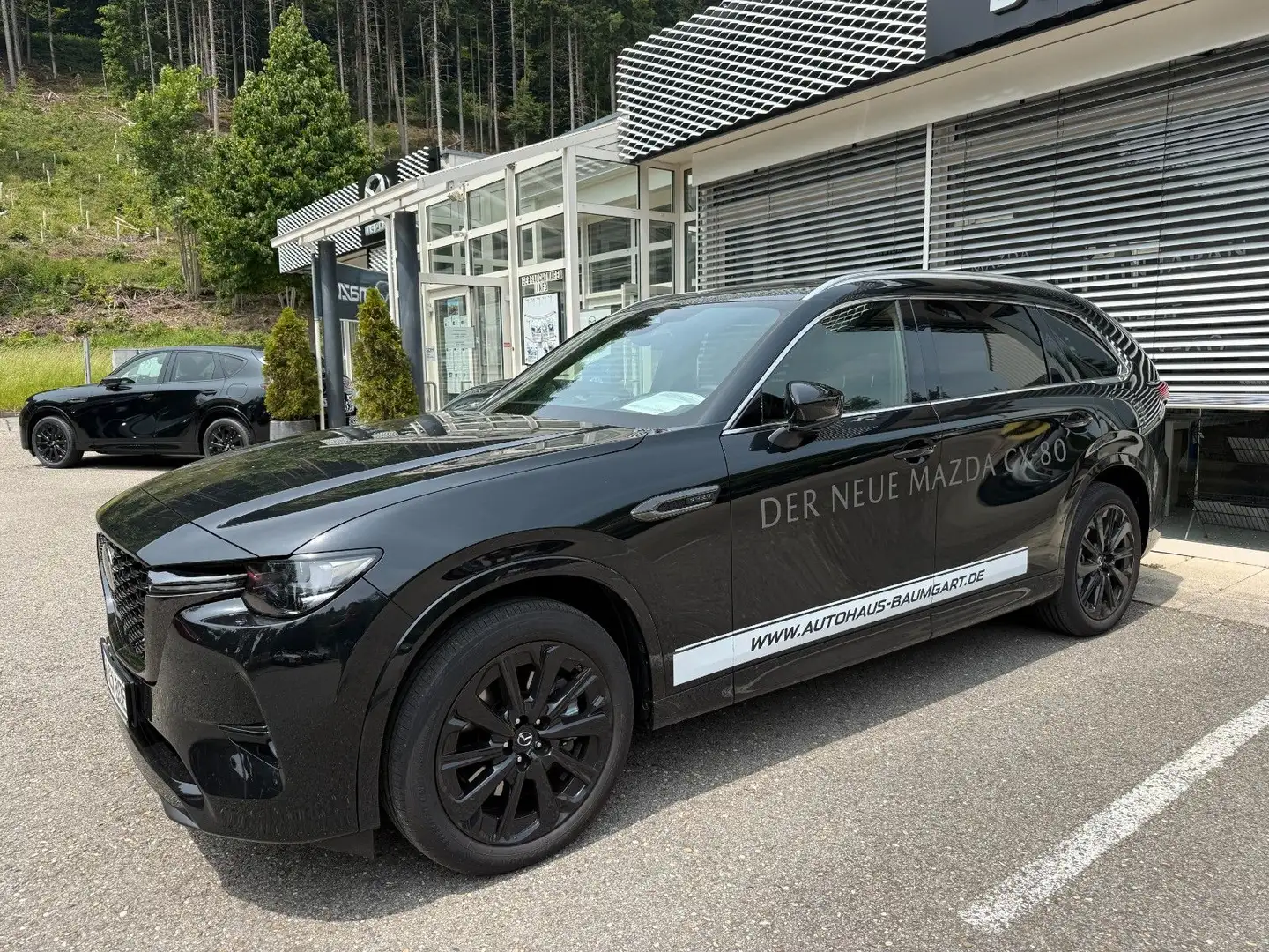 Mazda CX-80 2.5 e-SKYACTIV PHEV Homura Plus Autom. AWD Černá - 2
