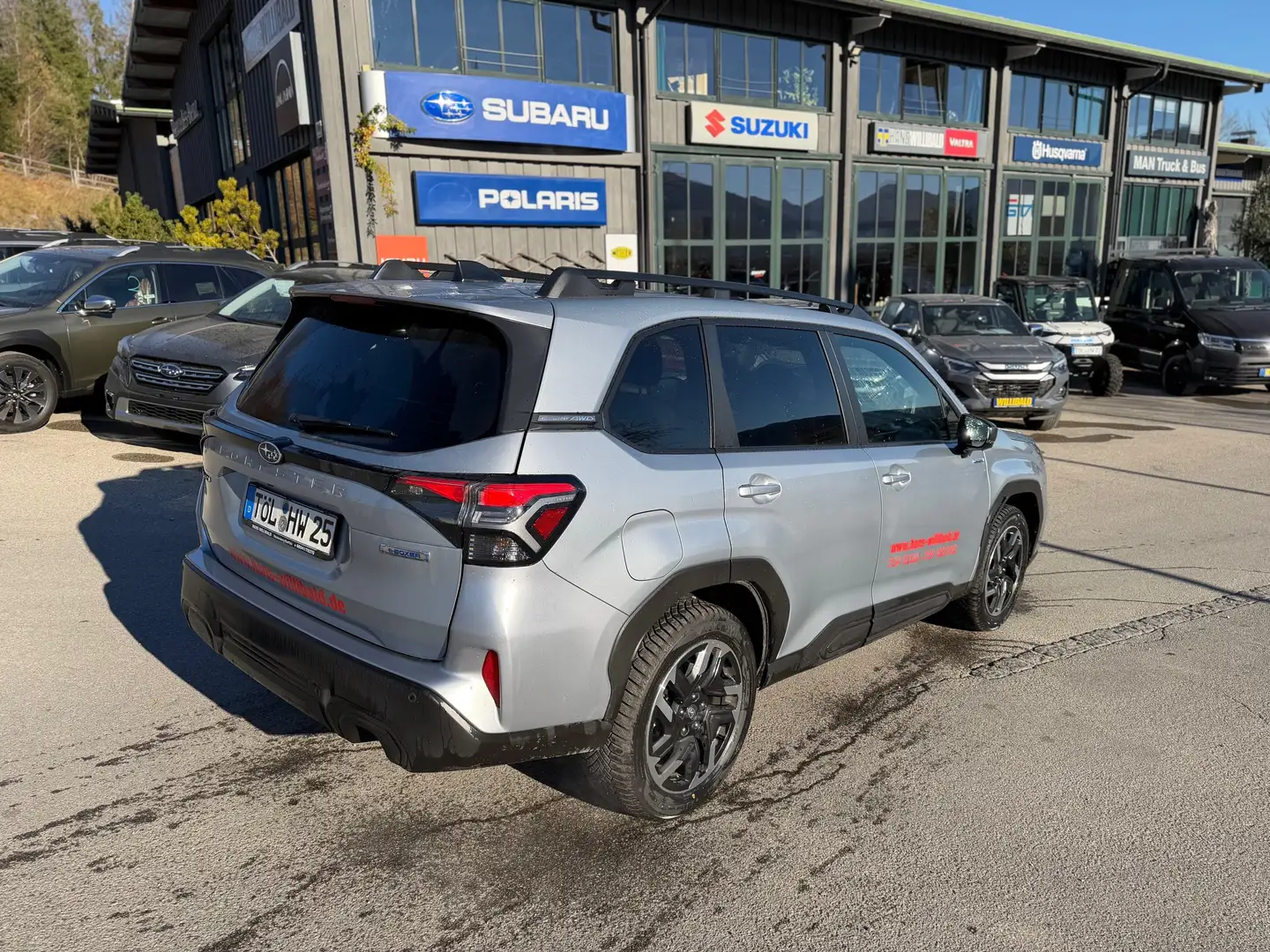 Subaru Forester 2.0 ie 100 kW AWD Active Grau - 2