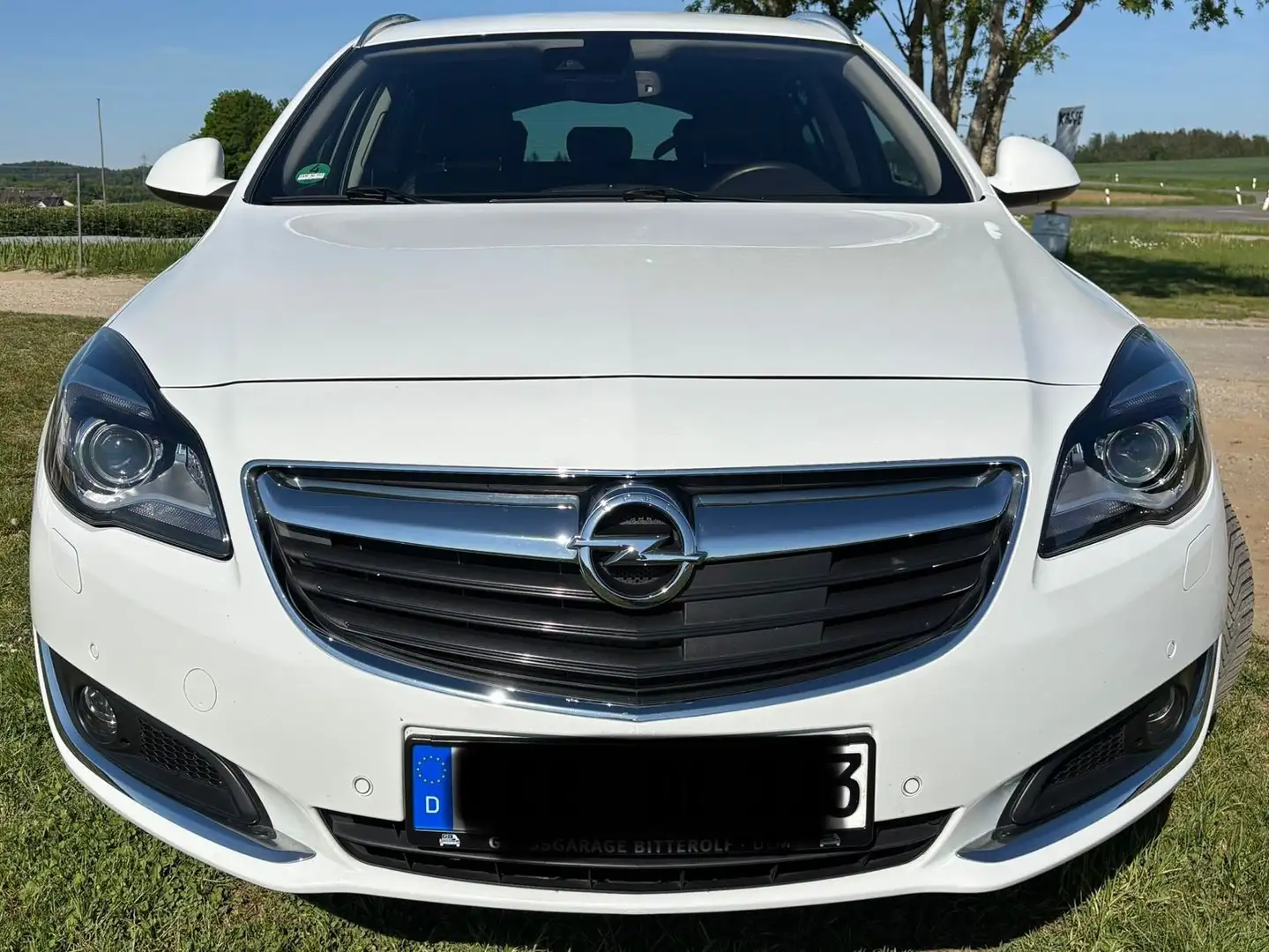 Opel Insignia Insignia 2.0 ECOTEC DI Turbo 4x4 Sports Tourer Aut Blanco - 2