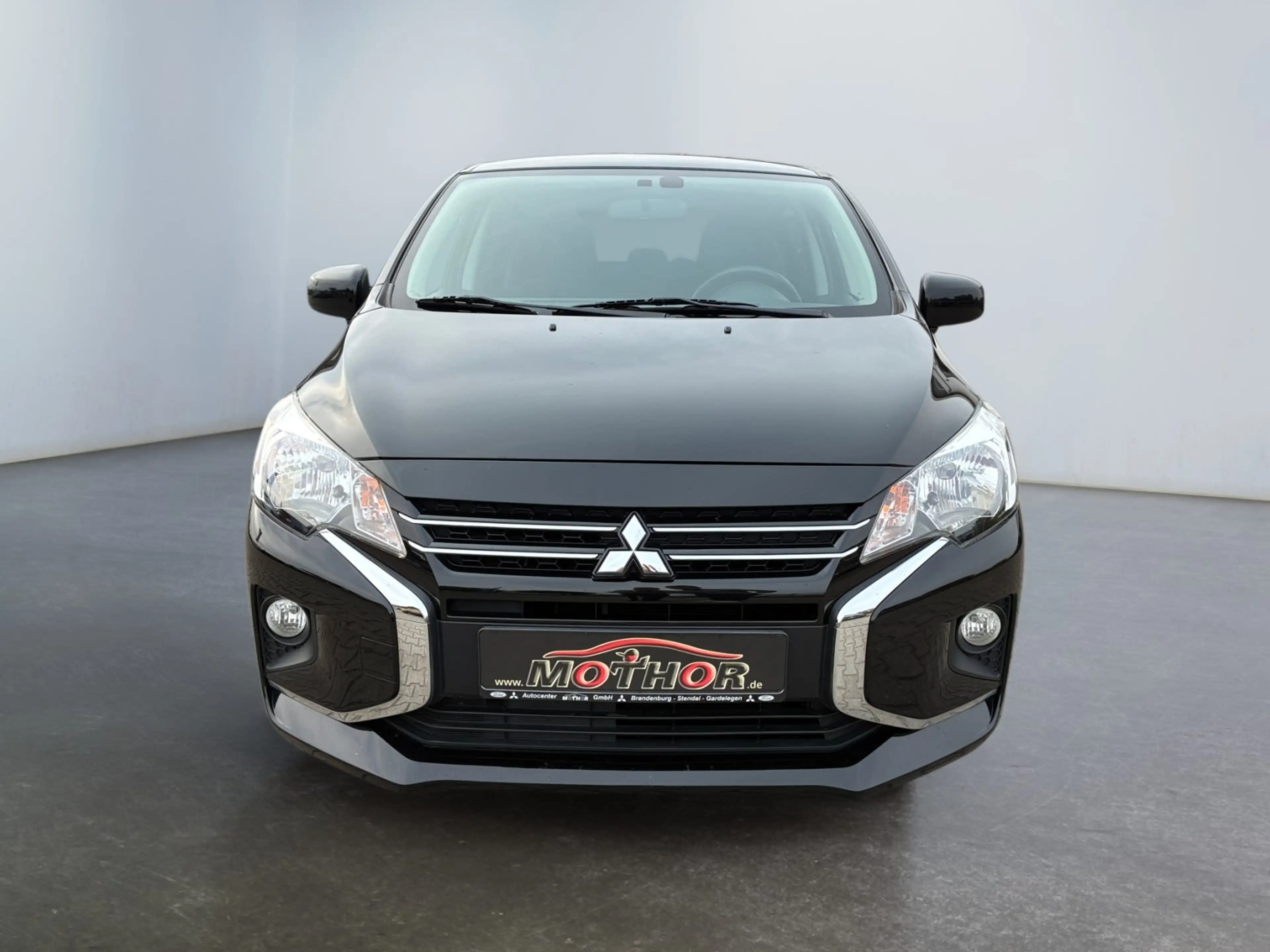 Mitsubishi Space Star Select+ 1,2 l MIVEC Tempomat Sitzhzg. — photo 6