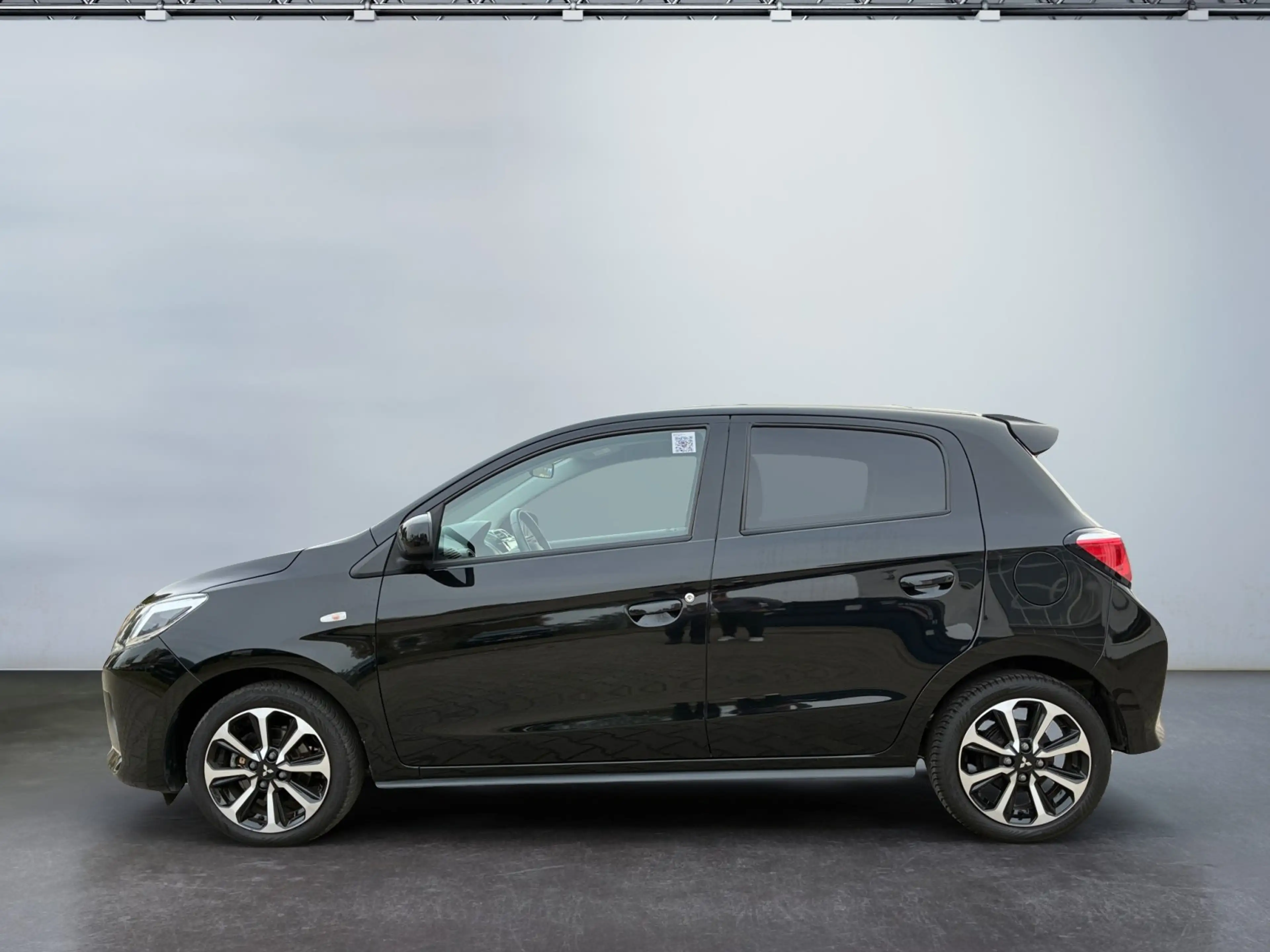 Mitsubishi Space Star Select+ 1,2 l MIVEC Tempomat Sitzhzg. — photo 3