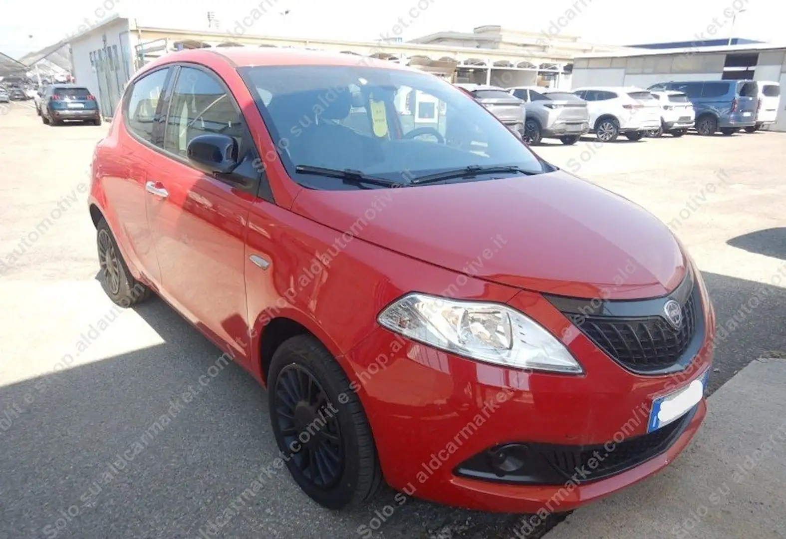 Lancia Ypsilon PARI NUOVO - POCHISSIMI KM - NEOPATENTATI Rosso - 2