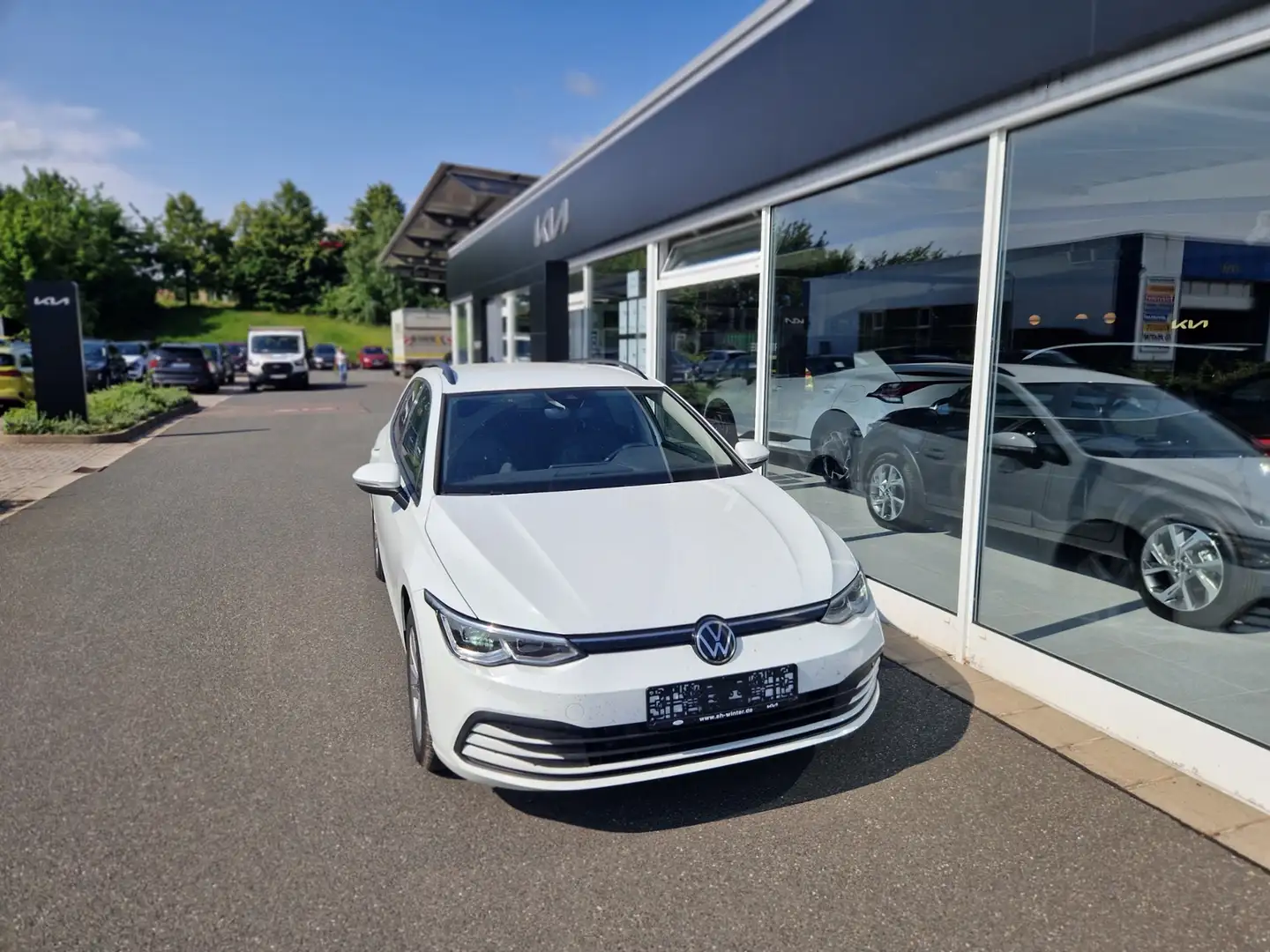 Volkswagen Golf Variant 1,5 TSI Life LED+ ACC Navi 3Z-Klimaaut SHZ RFk Blanc - 2