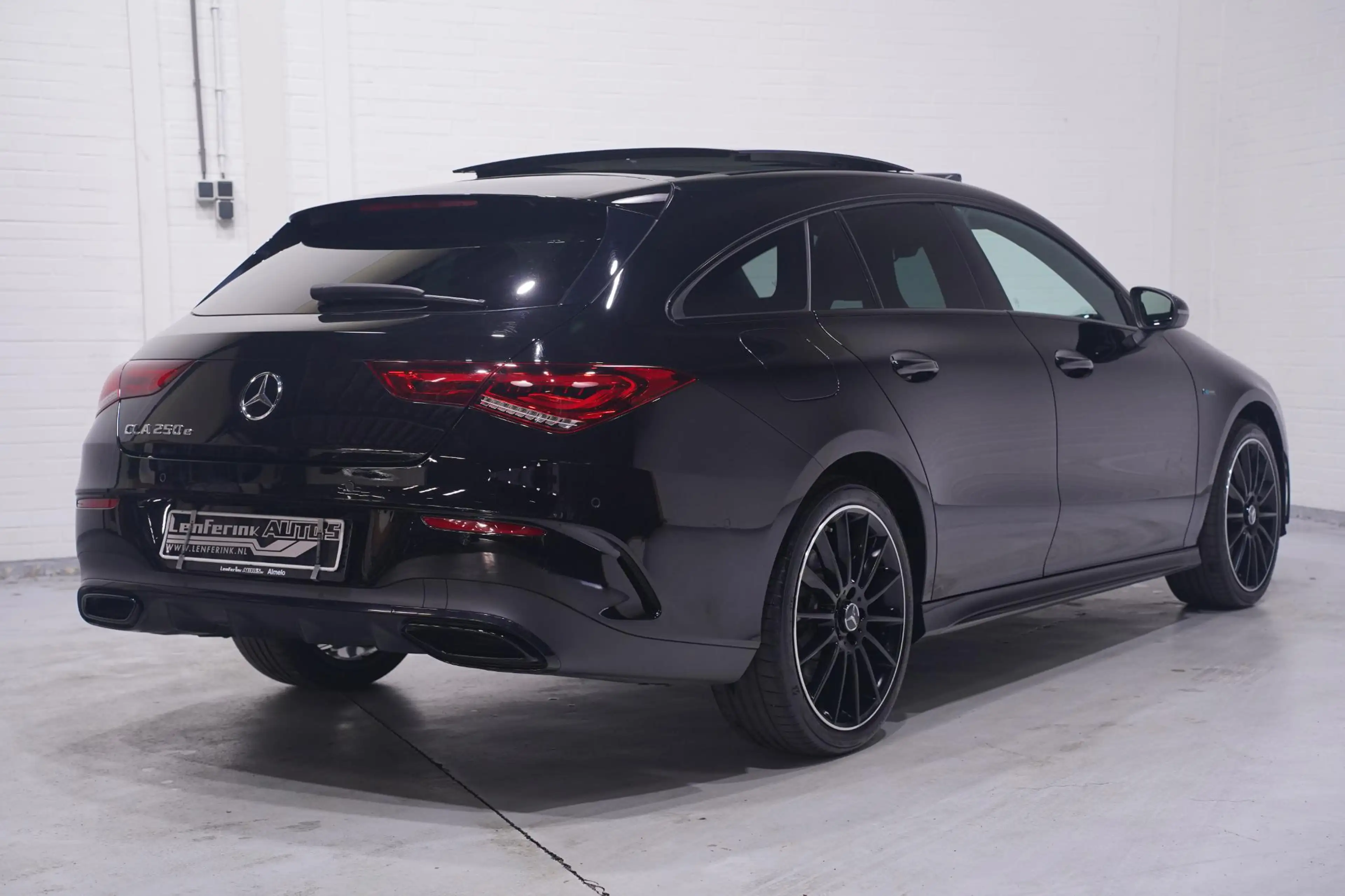 Mercedes-Benz CLA 250 Shooting Brake e Business Solution AMG Limited SOH — photo 3