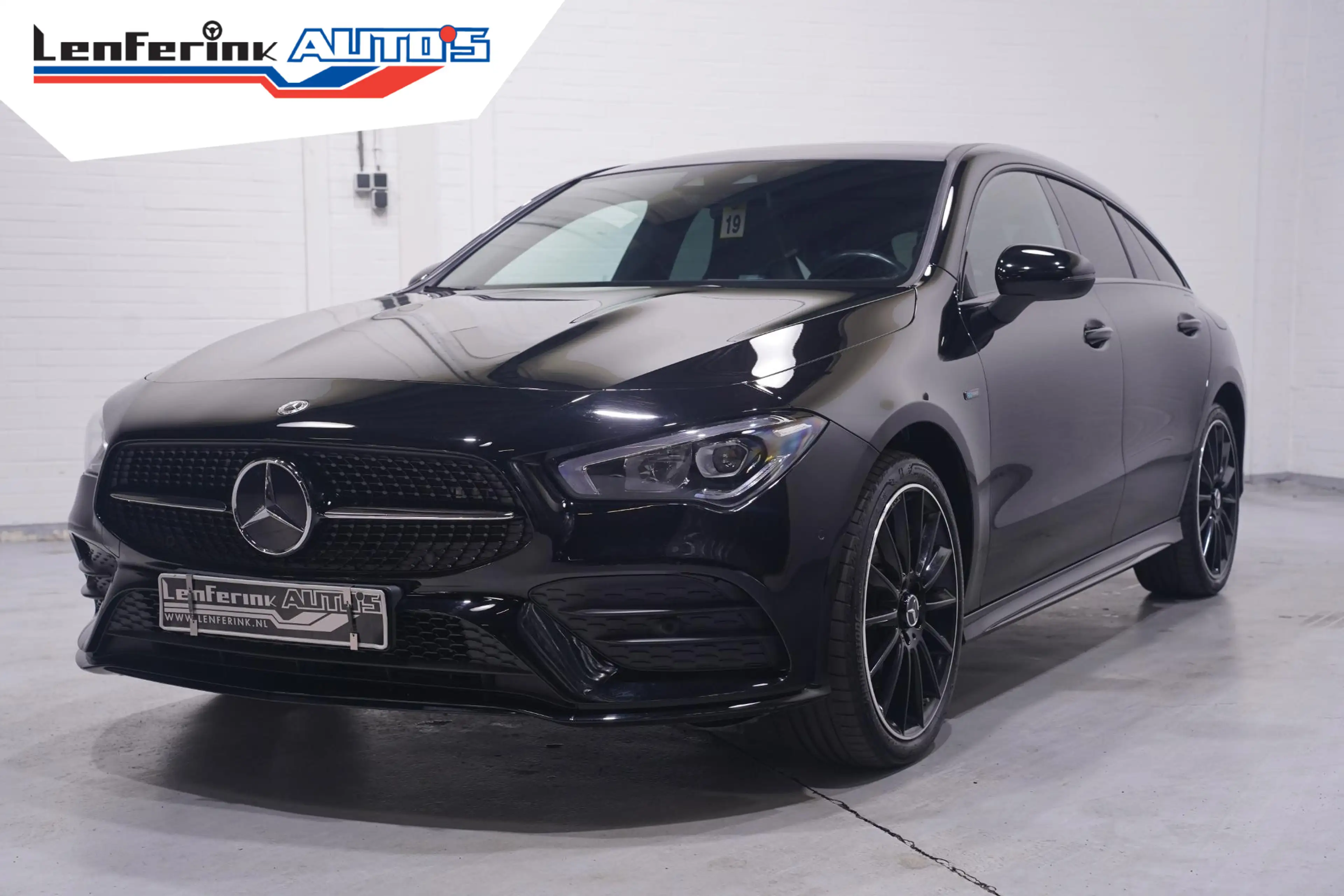 Mercedes-Benz CLA 250 Shooting Brake e Business Solution AMG Limited SOH