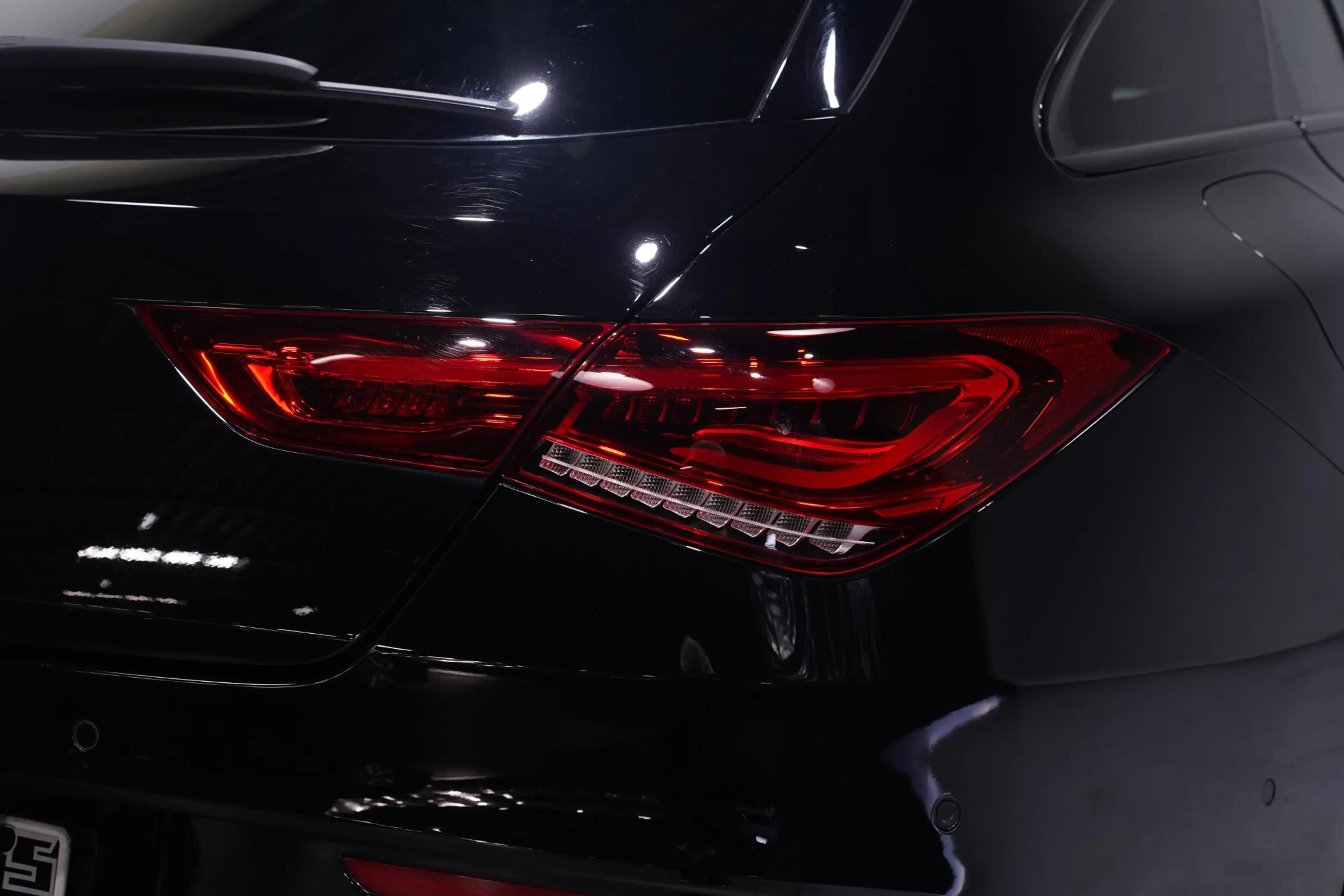 Mercedes-Benz CLA 250 Shooting Brake e Business Solution AMG Limited SOH — photo 32