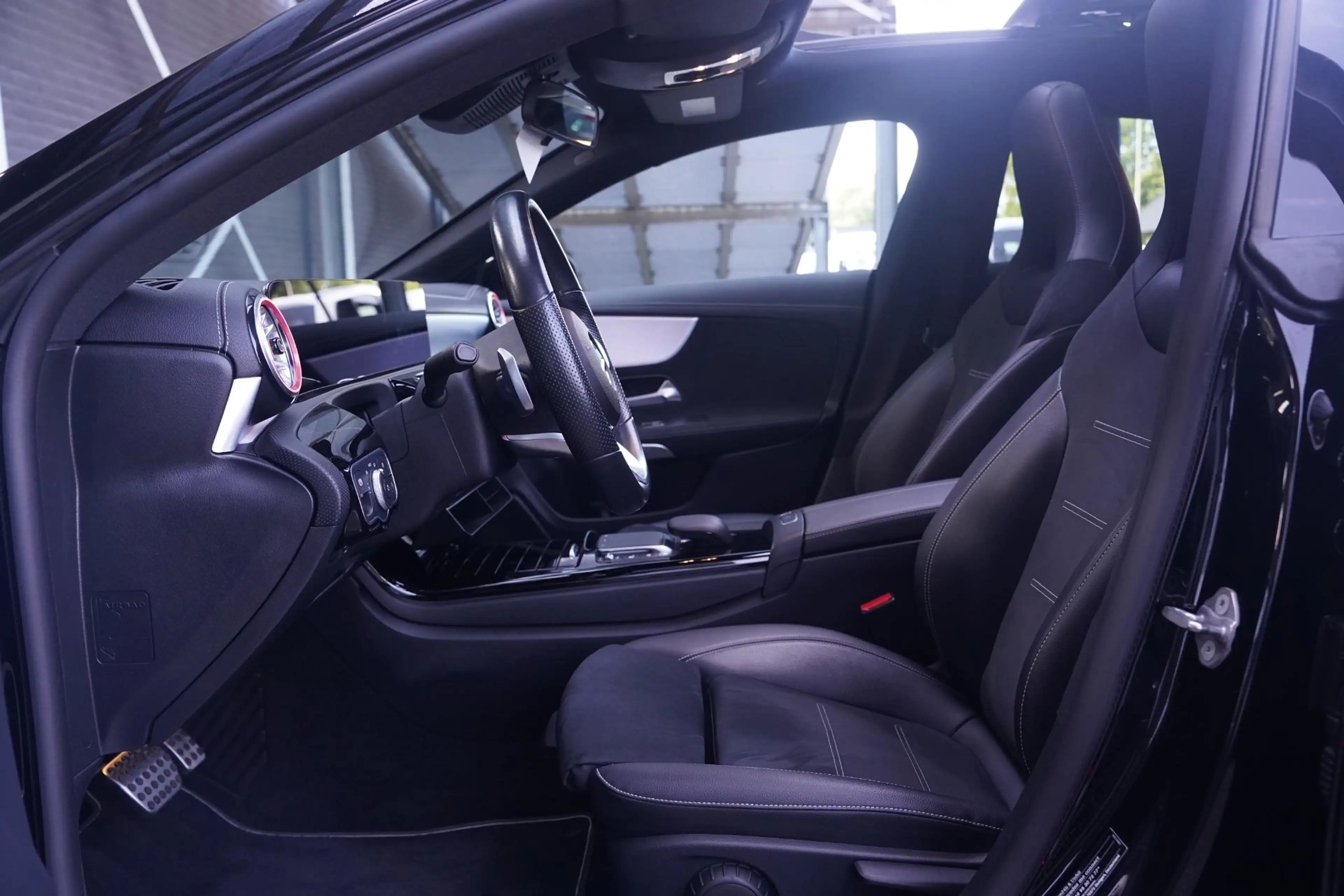 Mercedes-Benz CLA 250 Shooting Brake e Business Solution AMG Limited SOH — photo 9