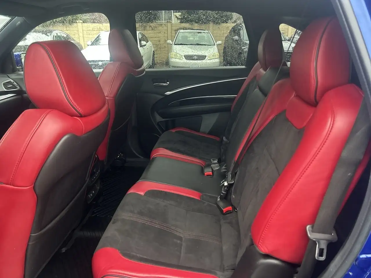 Acura MDX снимка Acura MDX
