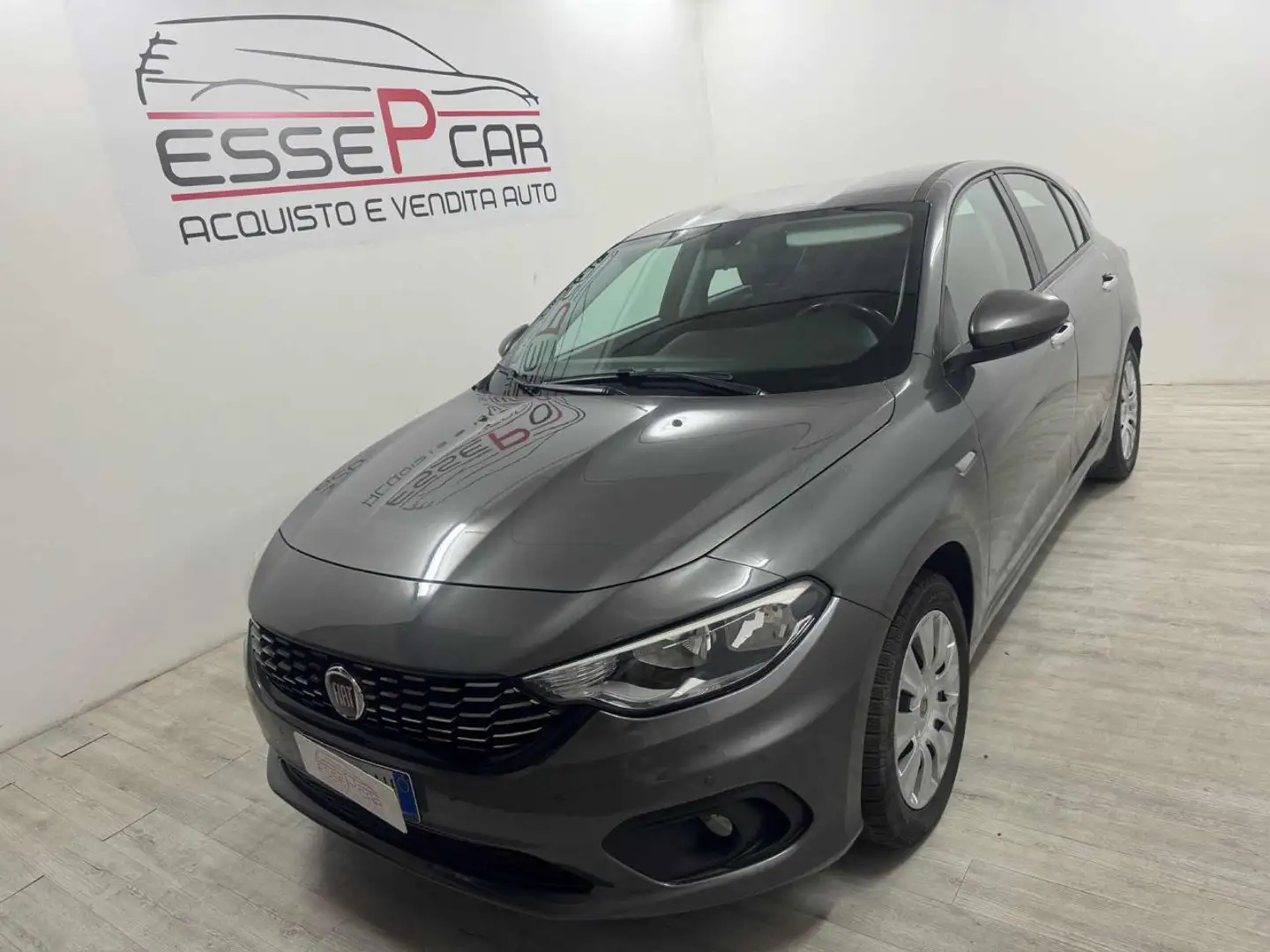 Fiat Tipo 1.3 Mjt S&S 5 porte Lounge Gris - 1