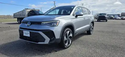 2025 Volkswagen Taos SE 4Motion
