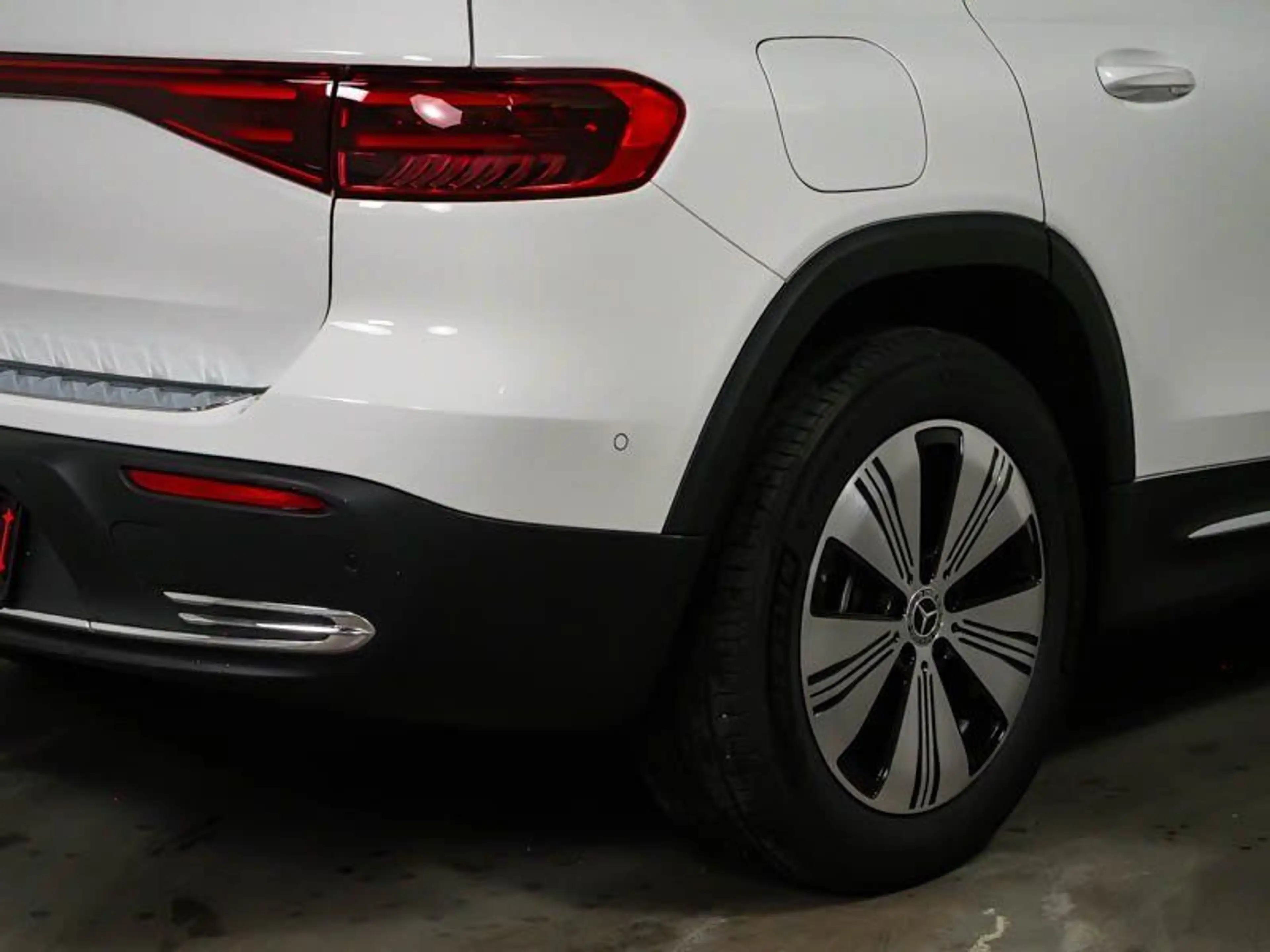 Mercedes-Benz EQB 250 PROGR-ADVANCED MEMORY FAP KAMERA WINTER — photo 4