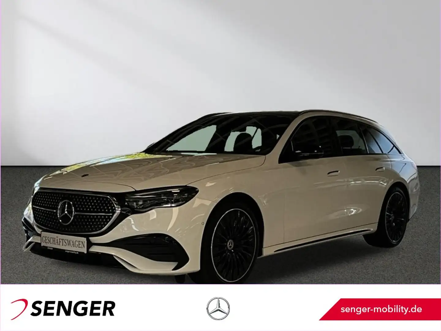 Mercedes-Benz E 220 T d 4M AMG Line Night AHK Panorama HeadUp Weiß - 1