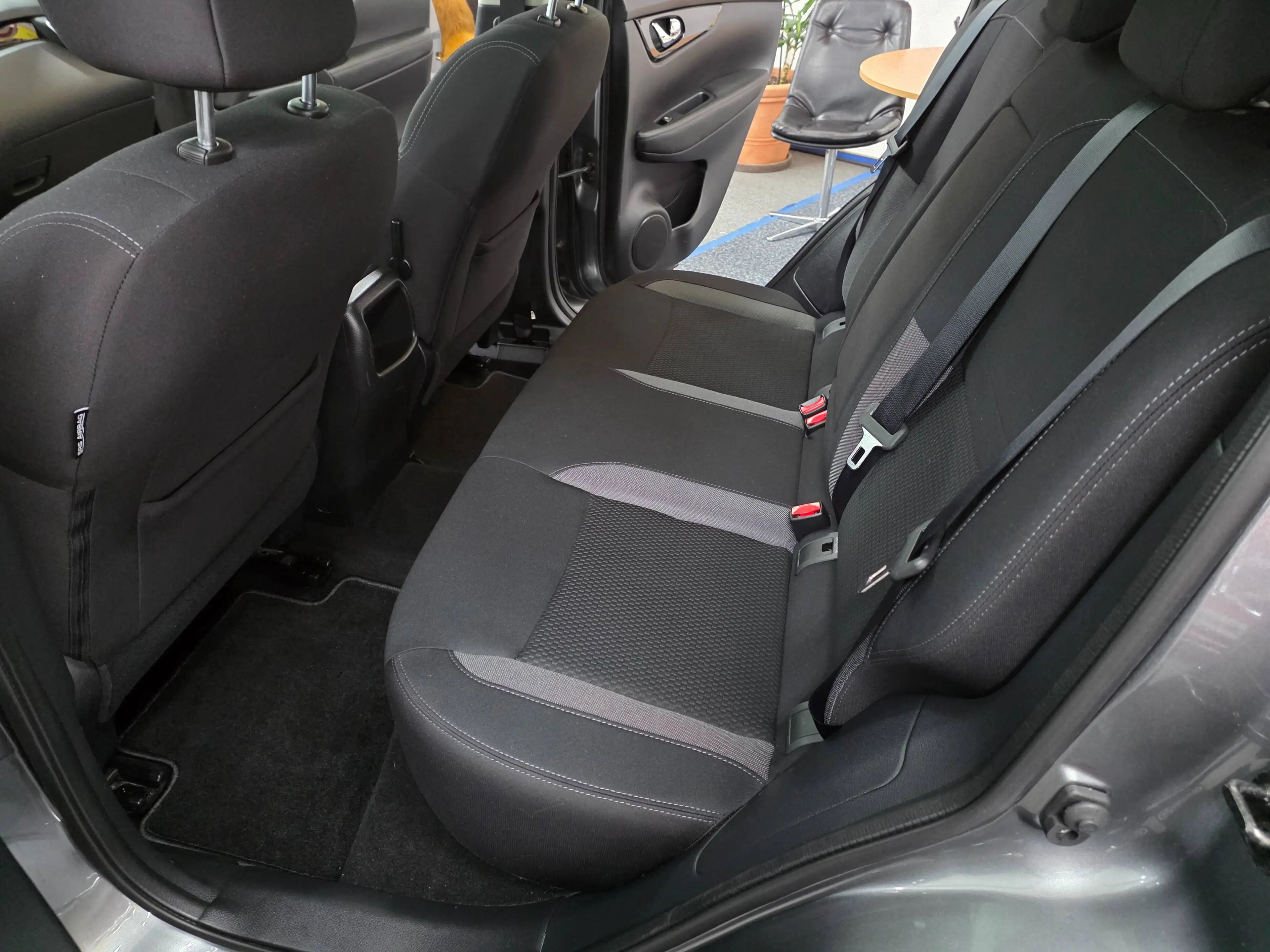 Nissan Qashqai Qashqai 1.3 VISIA Kamera,Spurp.,Panod.,DAB,8-fach ber.,Garantie ! — photo 13