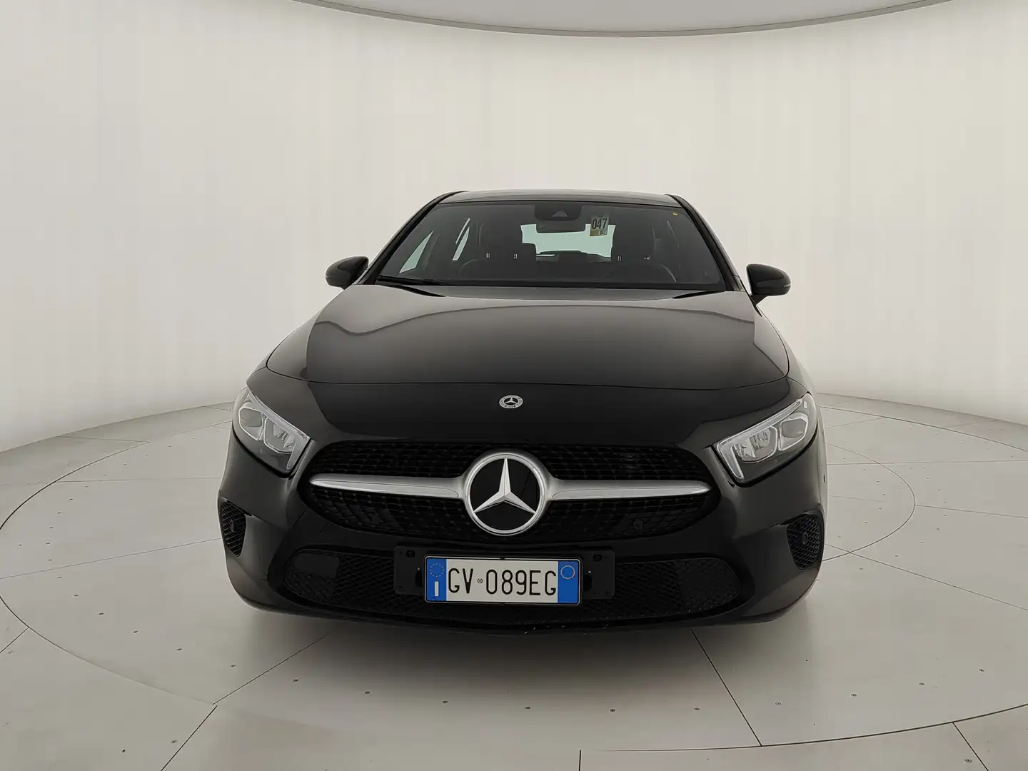 Mercedes-Benz A 180 A 180 d Sport auto Černá - 2