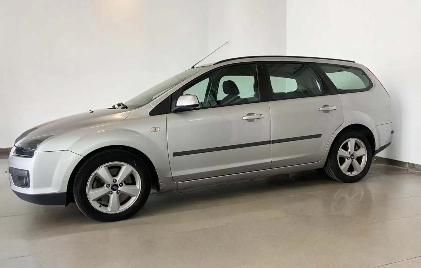 Ford Focus 2.0 TDCi (136CV) S.W. Argento - 2