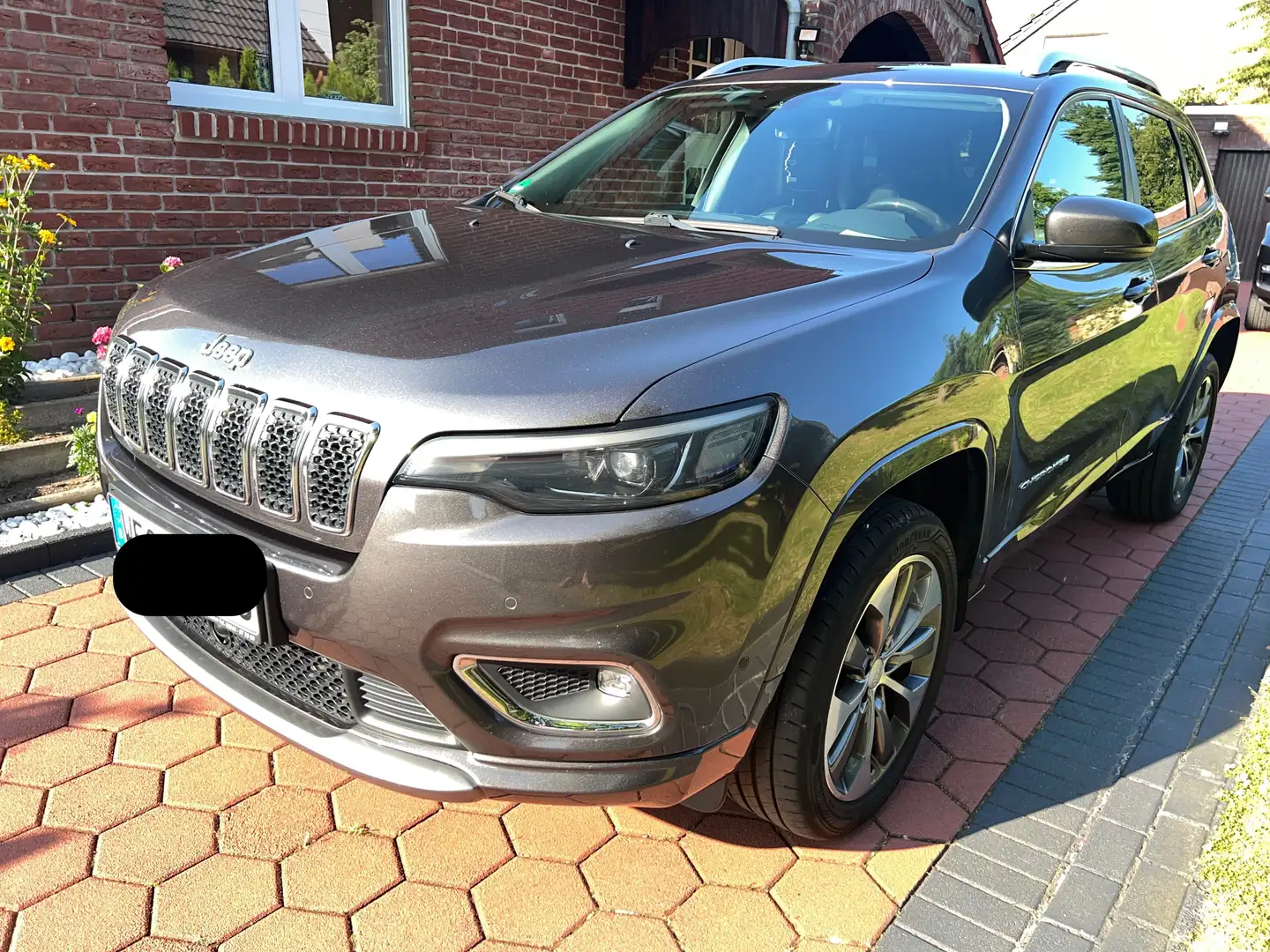 Jeep Cherokee Cherokee 2.2 MJ II Active Drive I Automatik Overla Grau - 2