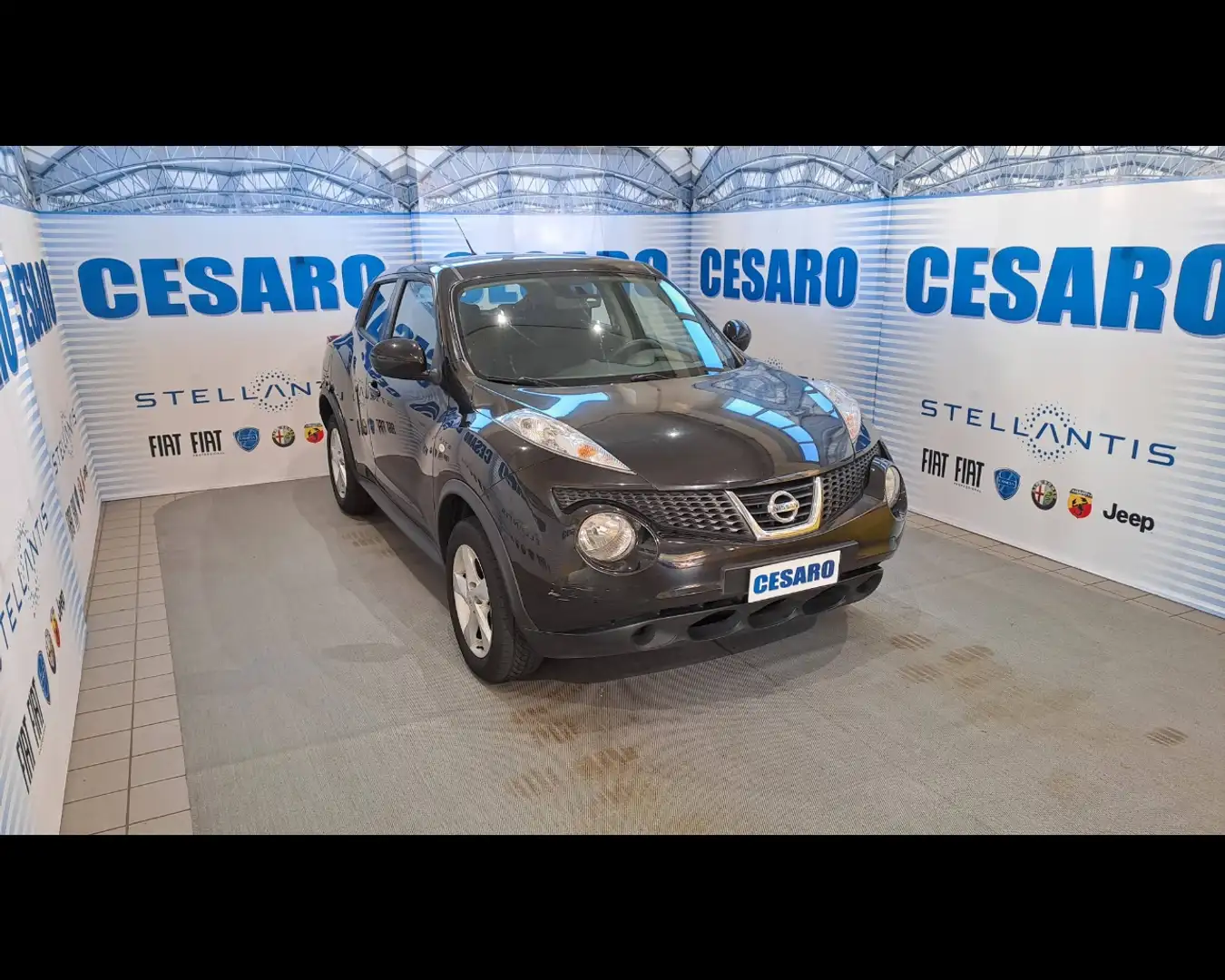 Nissan Juke 1.6 Zero Schwarz - 1