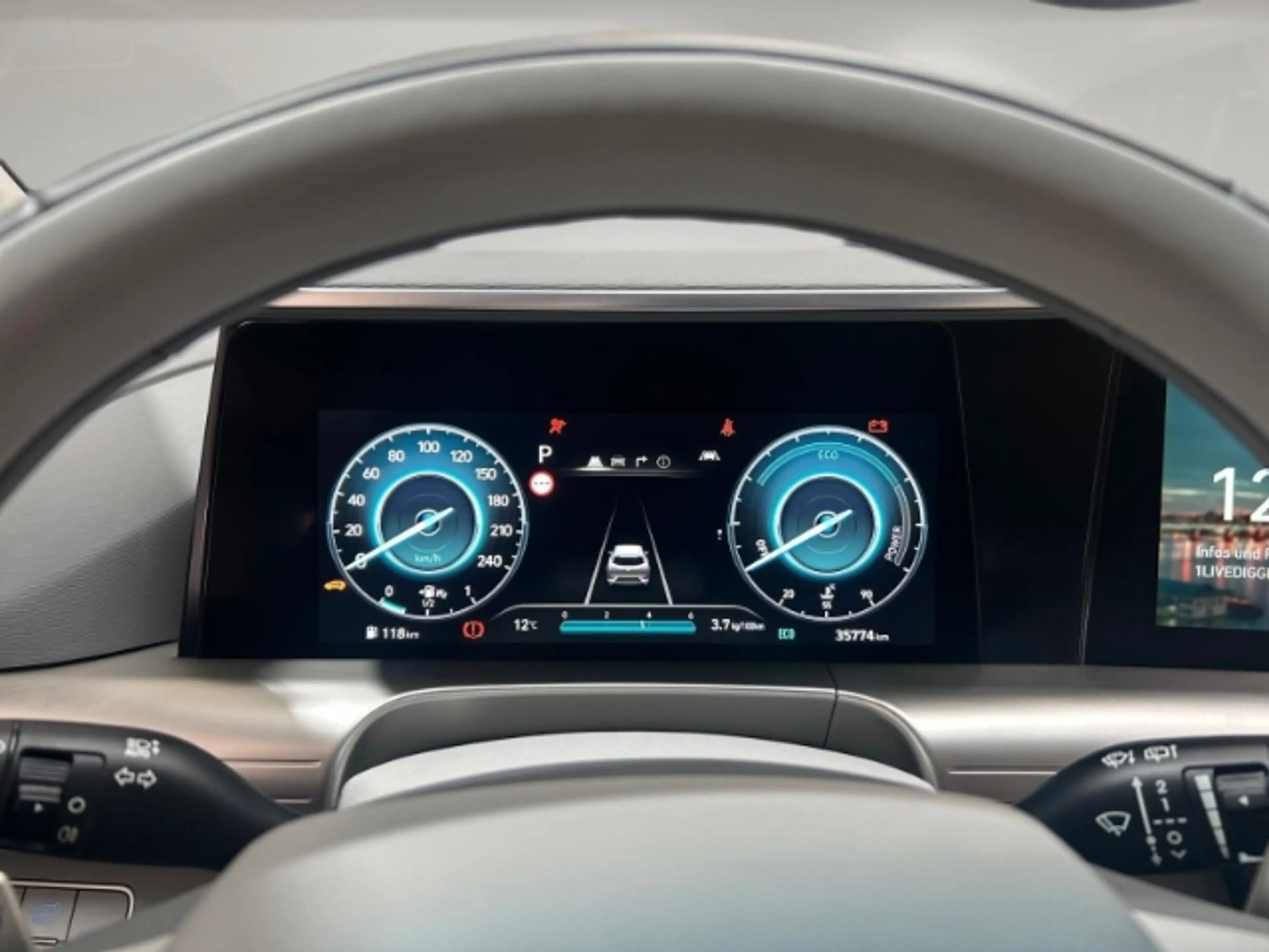 Hyundai NEXO Prime mit Schiebedach - DRESEN SONDERAKTION — photo 9