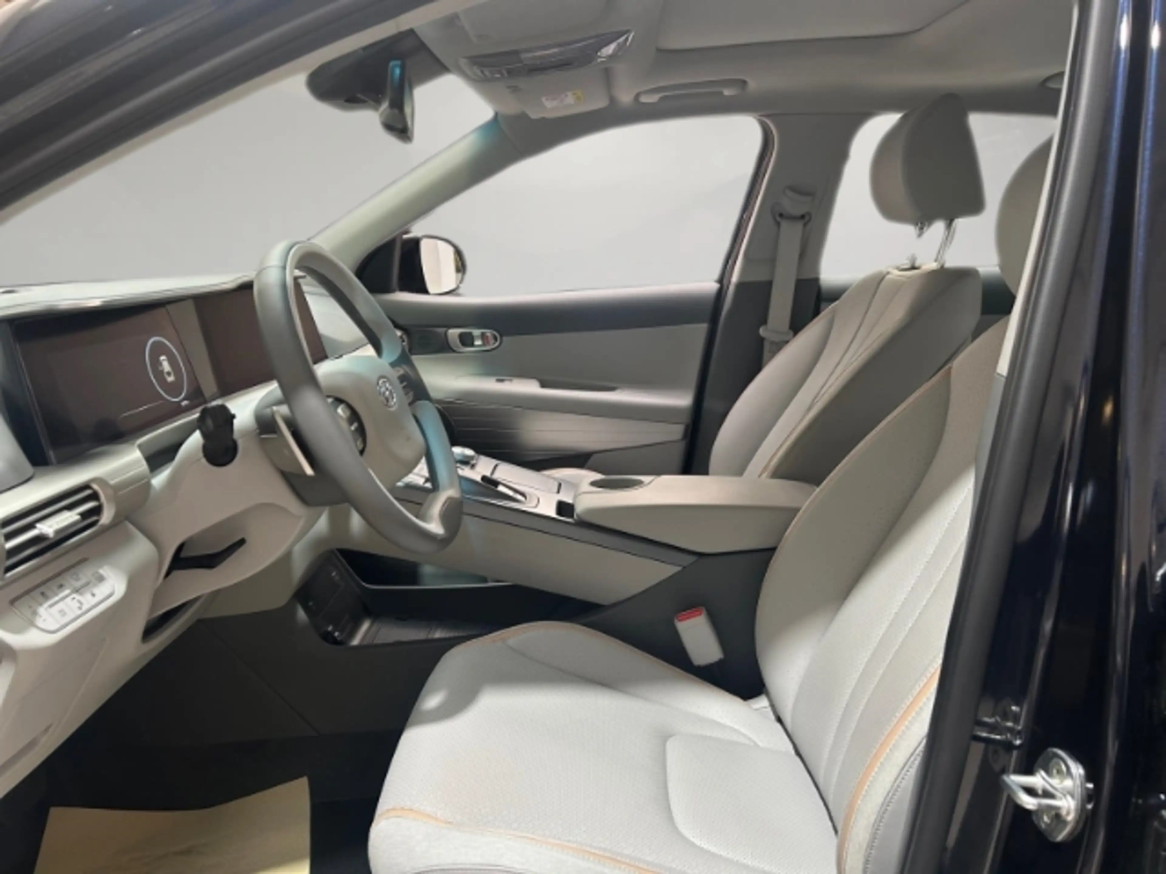 Hyundai NEXO Prime mit Schiebedach - DRESEN SONDERAKTION — photo 8