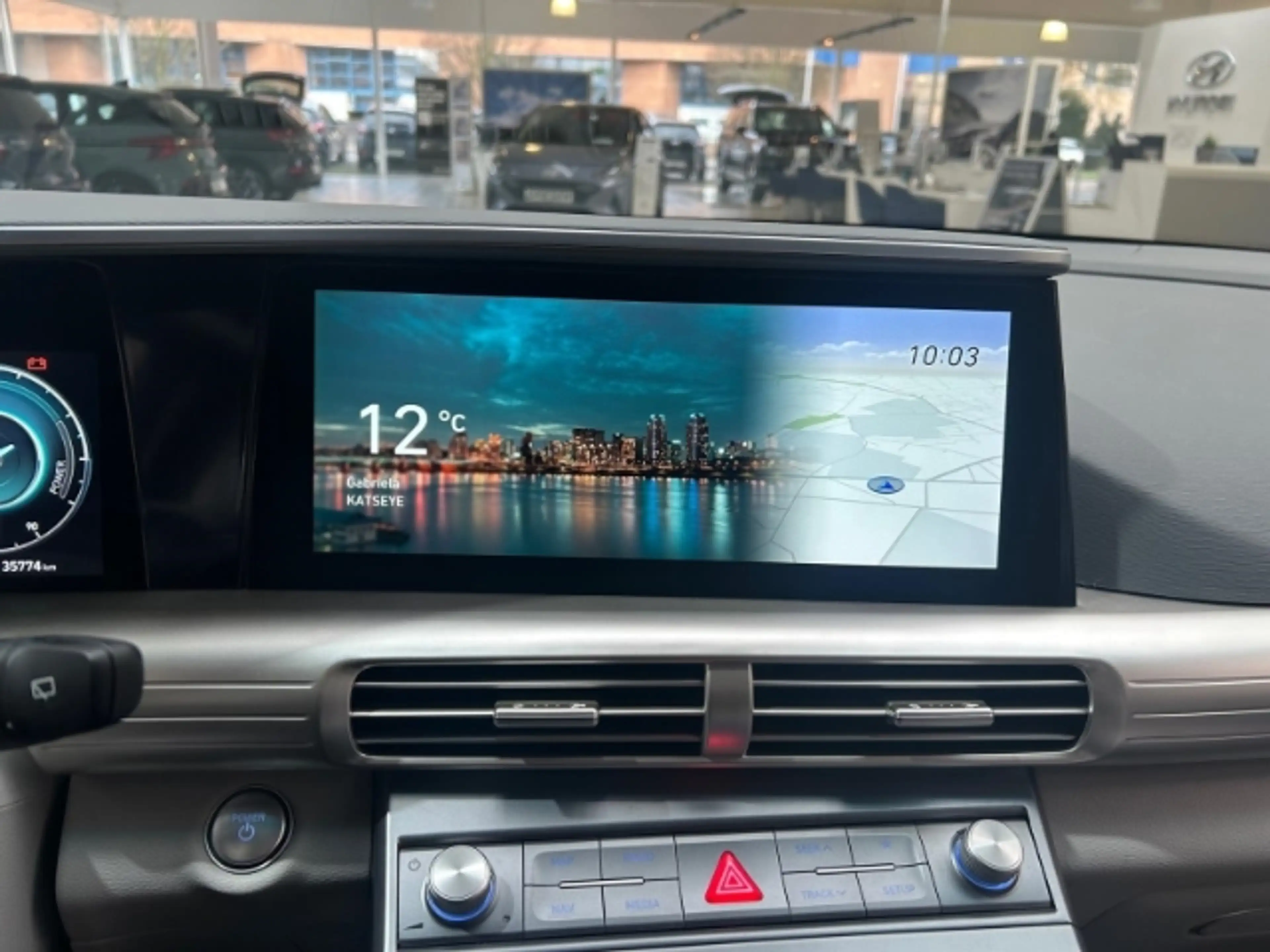 Hyundai NEXO Prime mit Schiebedach - DRESEN SONDERAKTION — photo 16