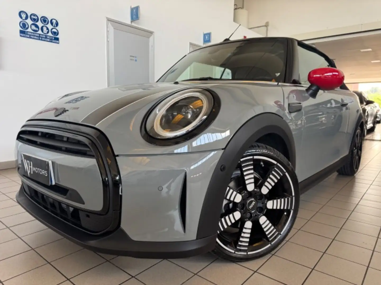 MINI Cooper Cabrio Mini 1.5 // PARI AL NUOVO//UNICA// Grijs - 1