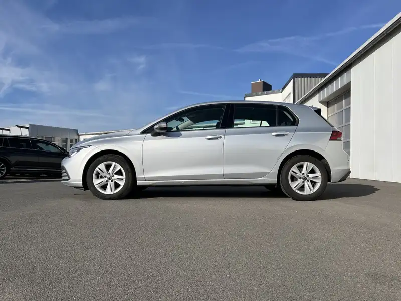 Annonce voiture d'occasion Volkswagen Golf - CARADIZE