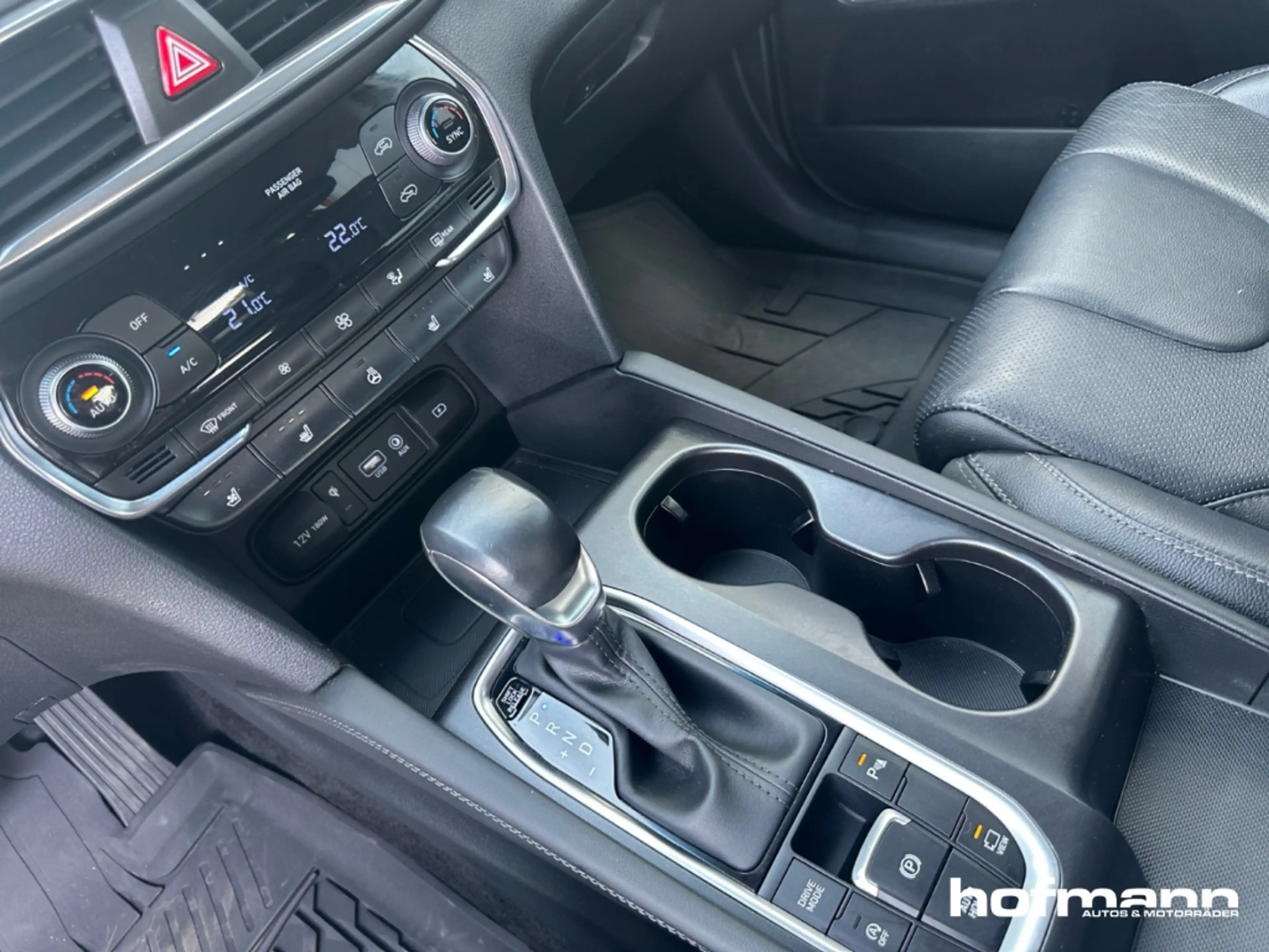 Hyundai SANTA FE Premium 4WD AHK Navi Soundsystem 360 Kamera Klimas — photo 23