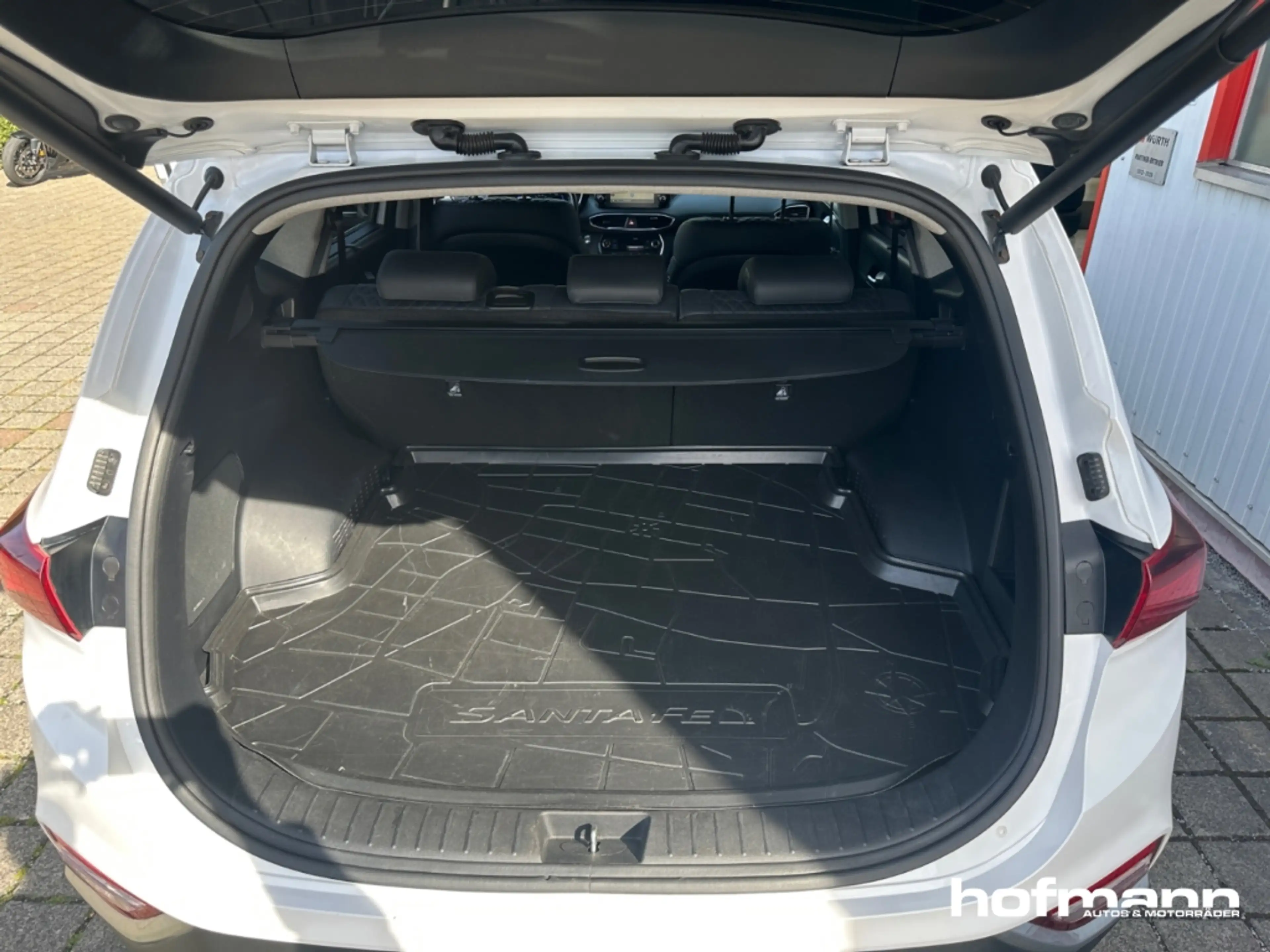 Hyundai SANTA FE Premium 4WD AHK Navi Soundsystem 360 Kamera Klimas — photo 18