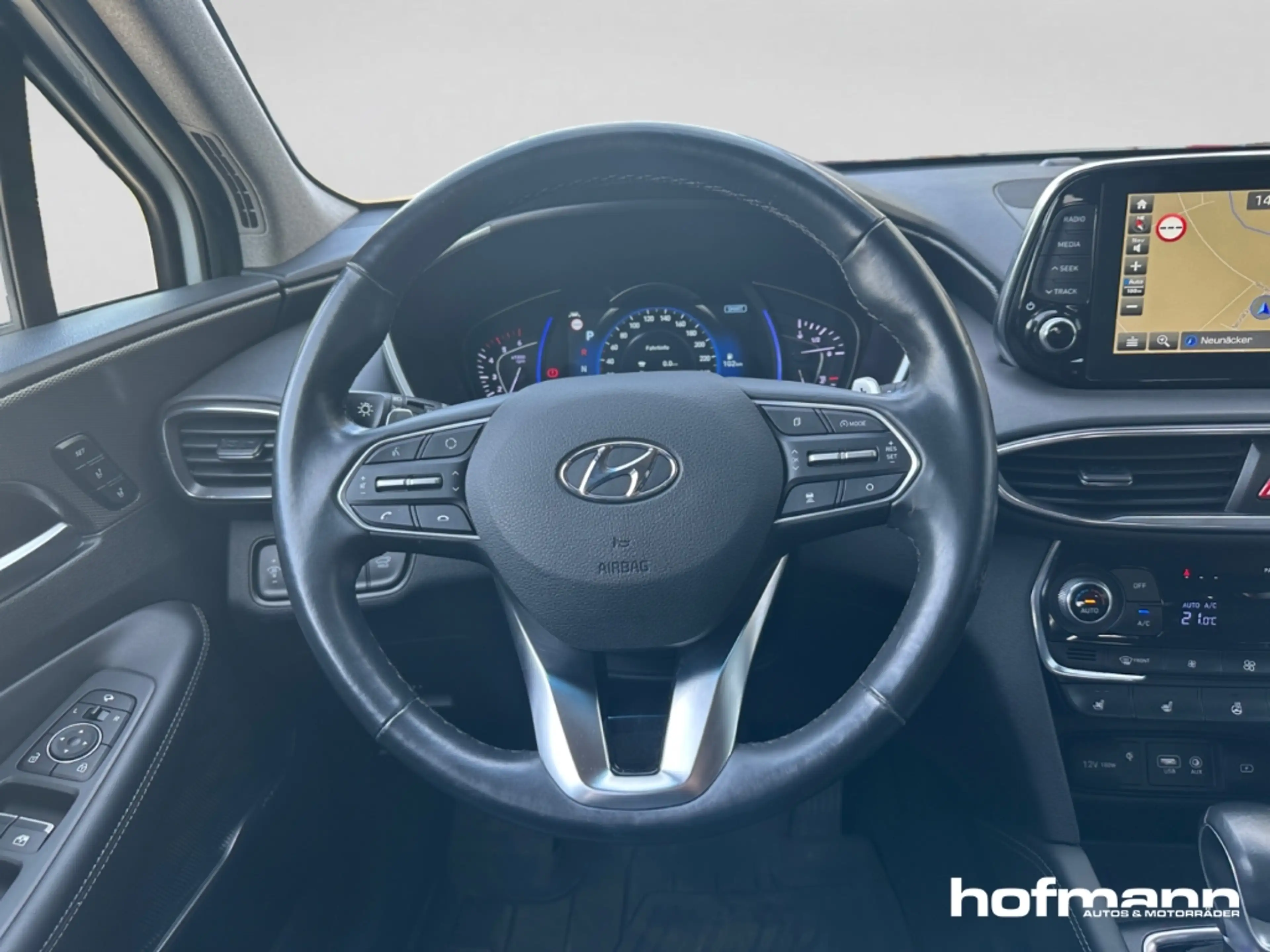 Hyundai SANTA FE Premium 4WD AHK Navi Soundsystem 360 Kamera Klimas — photo 11