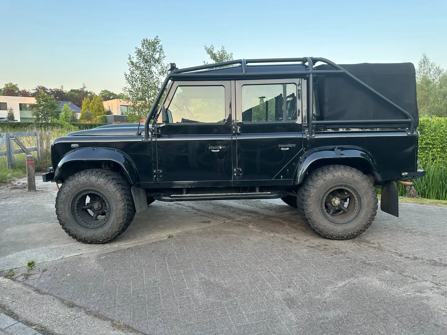 Land Rover Defender Defender 110 Crew Cab E Zwart - 2