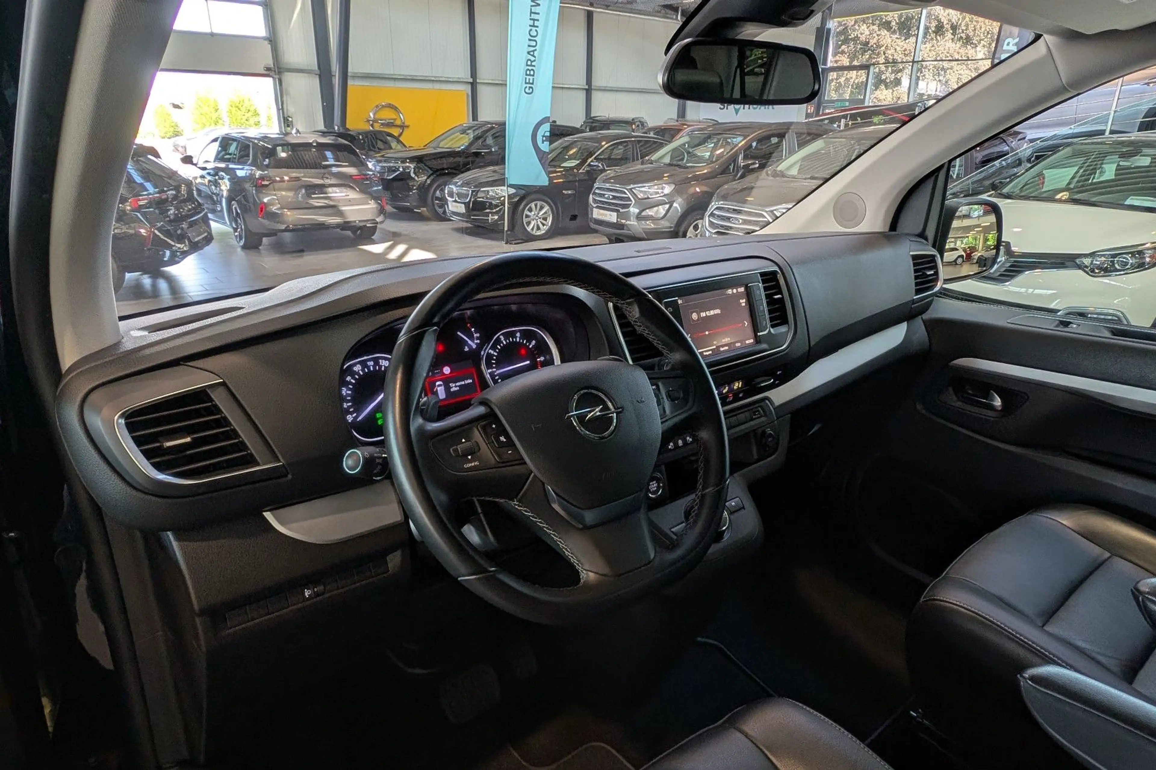 Opel Zafira Life 2.0 D Tourer M Autom. *Pano*Navi* — photo 6