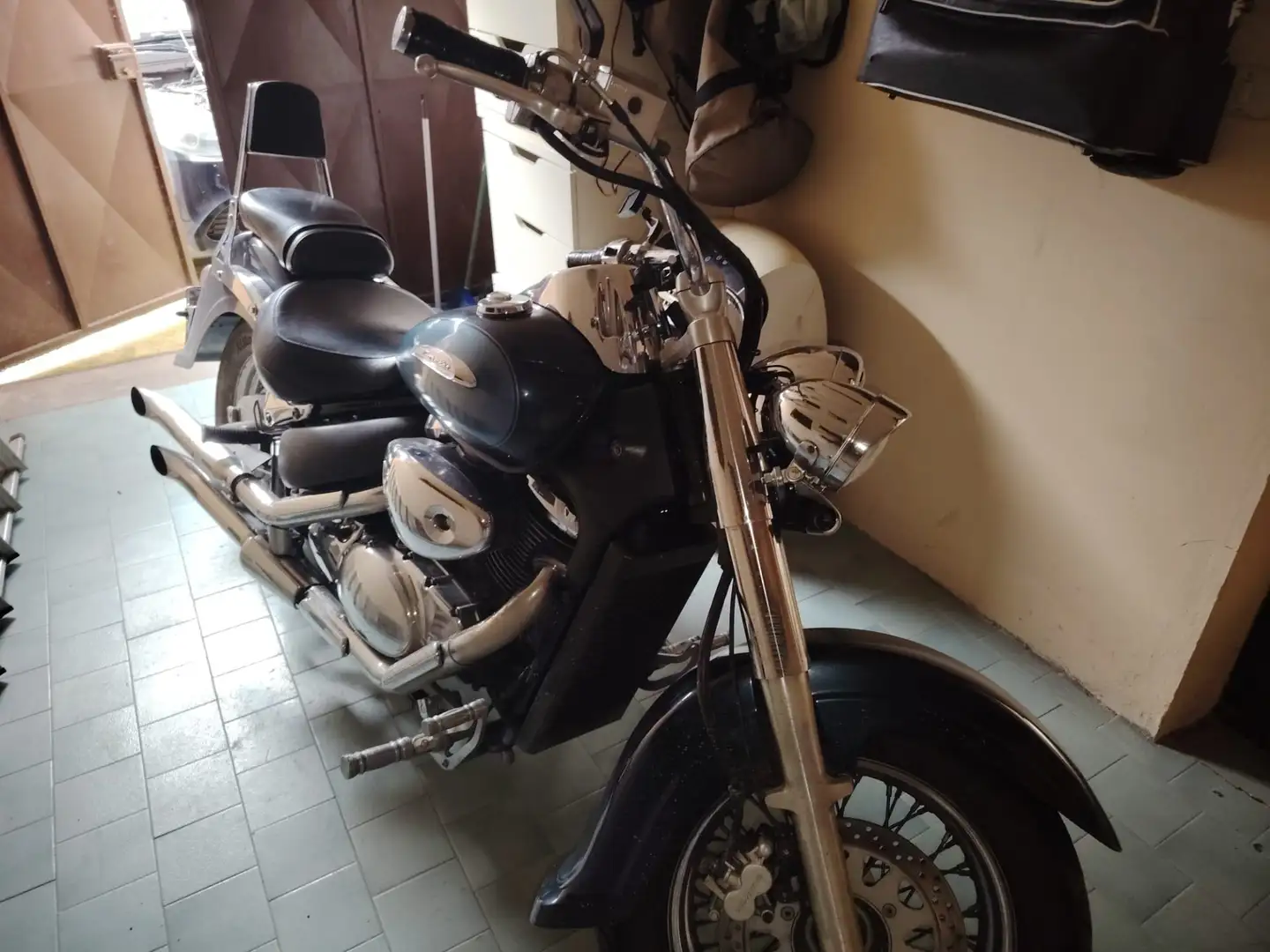 Suzuki VS 800 Blu/Azzurro - 2