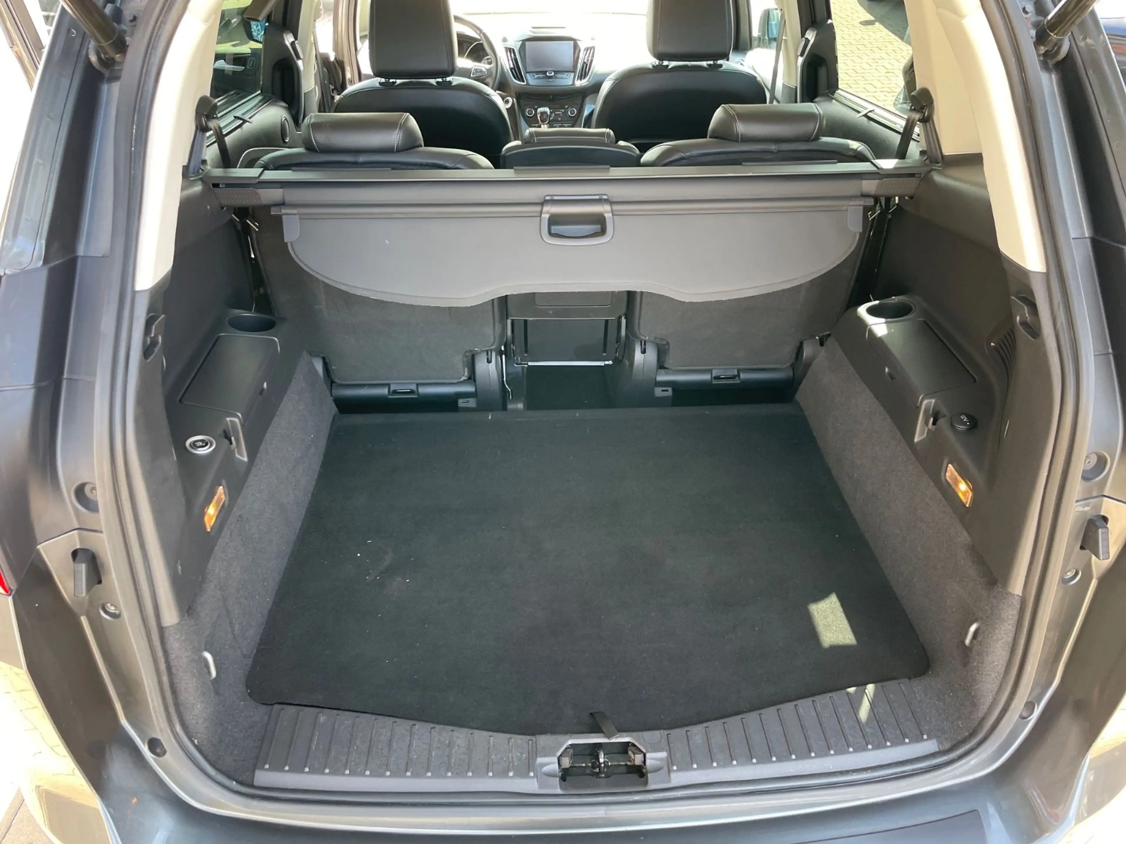 Ford Grand C-Max Titanium aus 2.Hand TÜV-AU NEU — photo 17