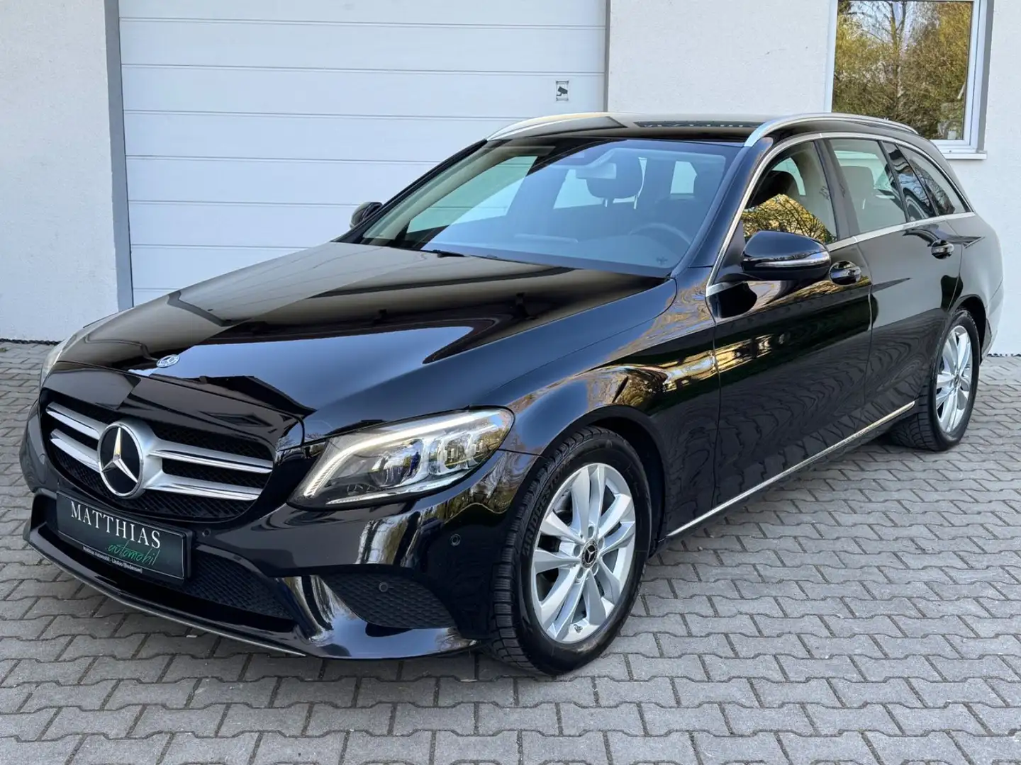 Mercedes-Benz C 200 T-Modell Avantg. AHK/Navi/LED/Kamera/Leder Nero - 1