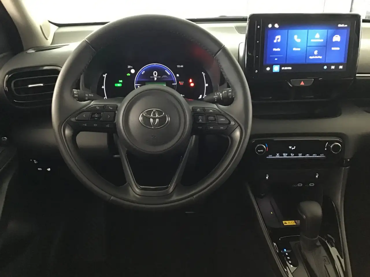 Toyota Yaris 1.5 Hybrid Teamplayer KAMERA ACC LED 10