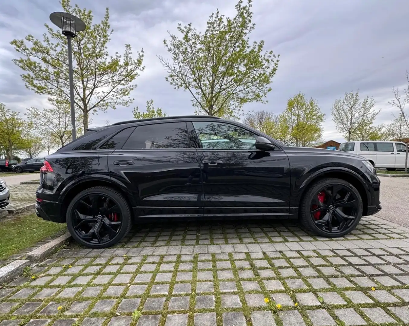 Audi RS Q8 RS Q8 TFSI quattro tiptronic Schwarz - 1