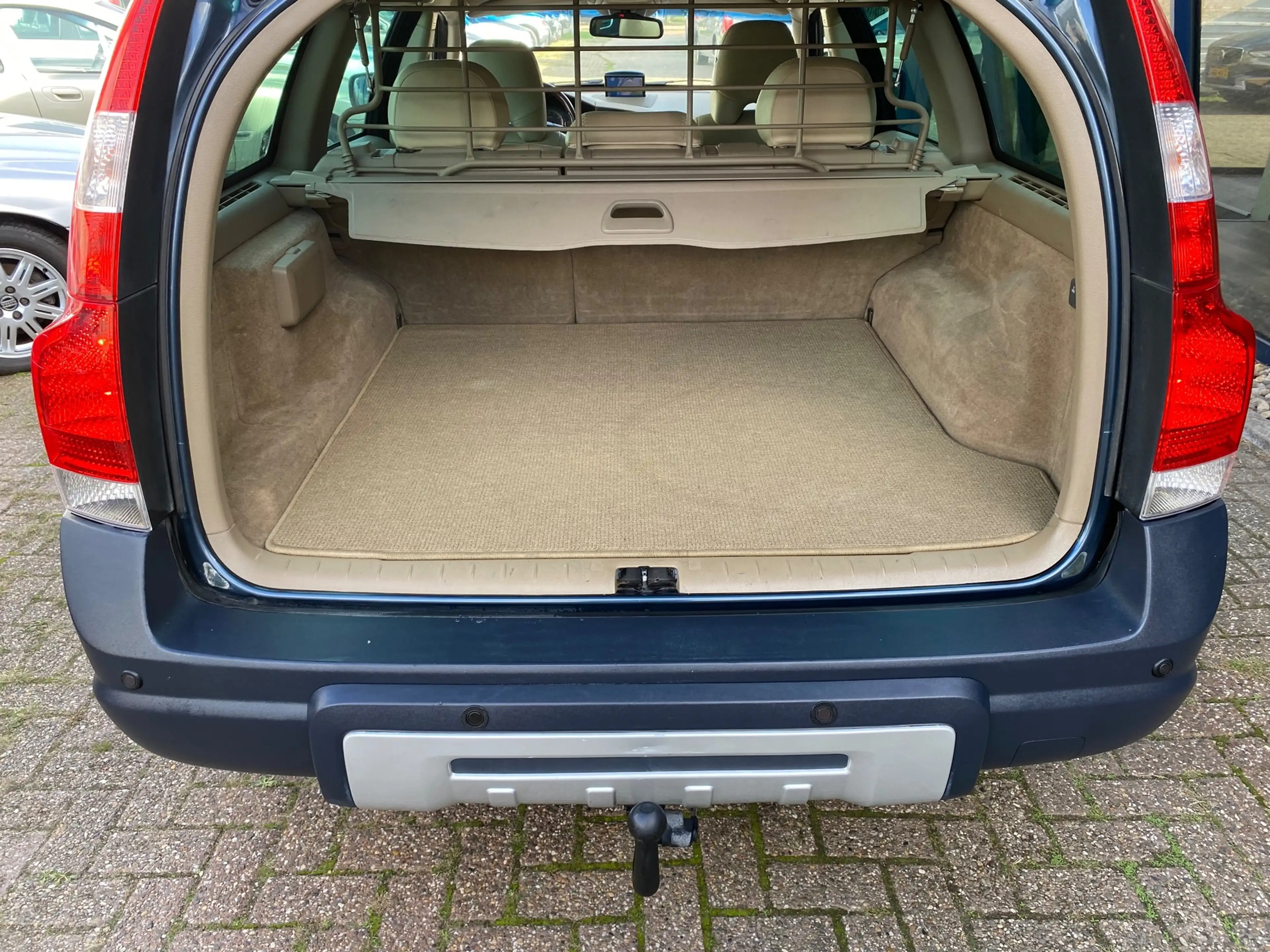 Volvo XC70 2.5 T Summum AWD Automaat LEER / SUNROOF / YOUNGTI — photo 15