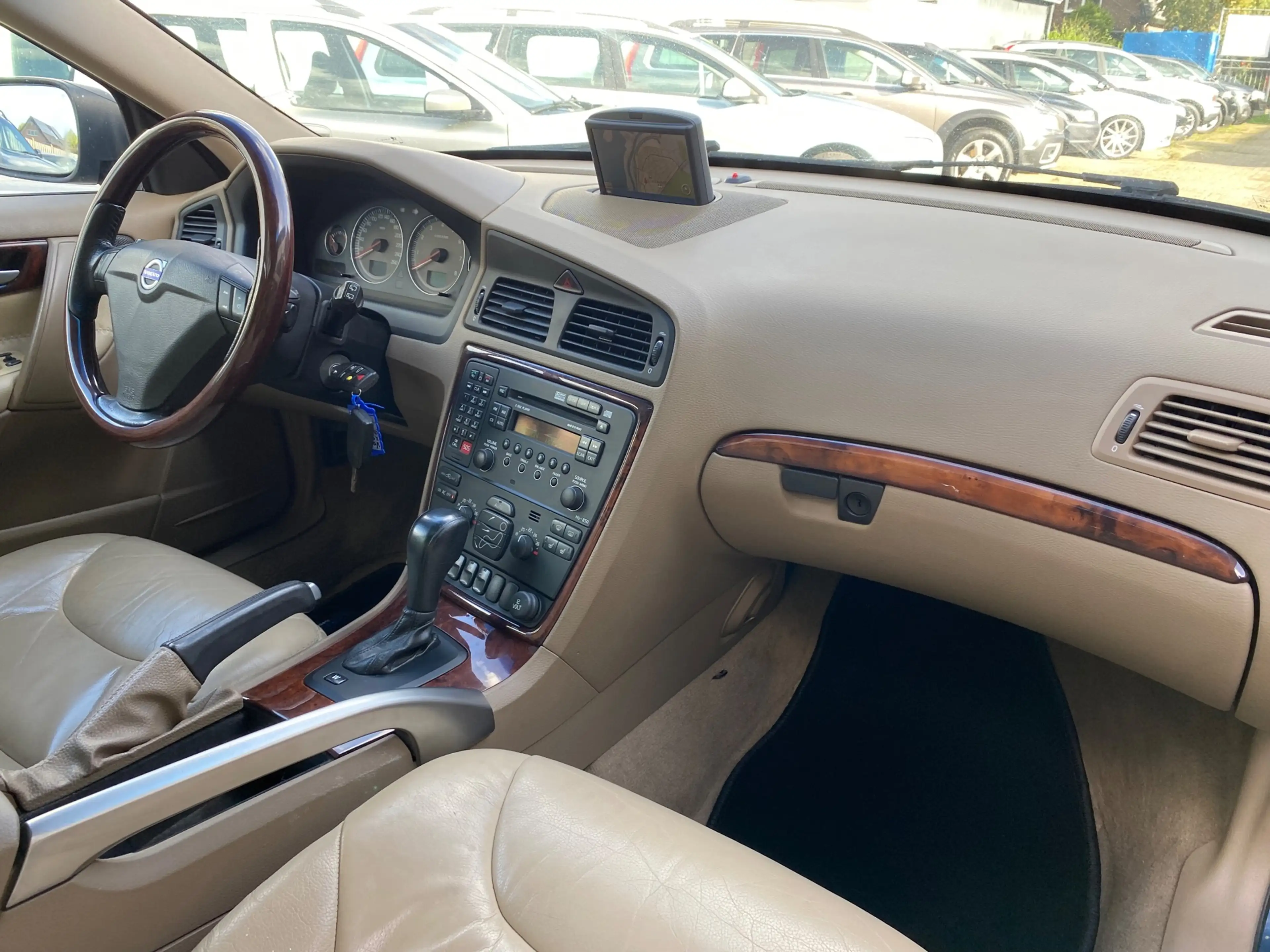 Volvo XC70 2.5 T Summum AWD Automaat LEER / SUNROOF / YOUNGTI — photo 11
