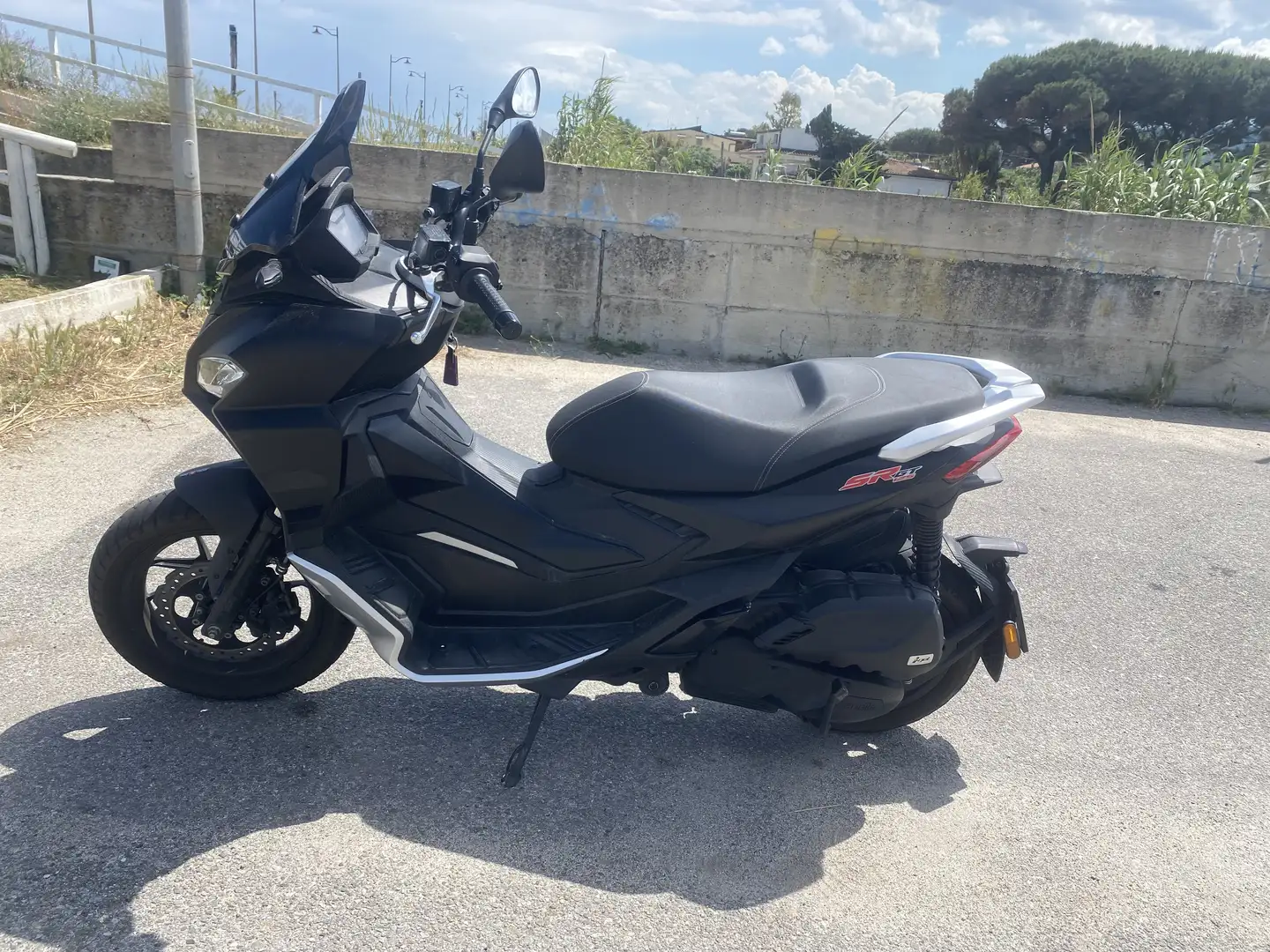 Aprilia SR 125 Nero - 1