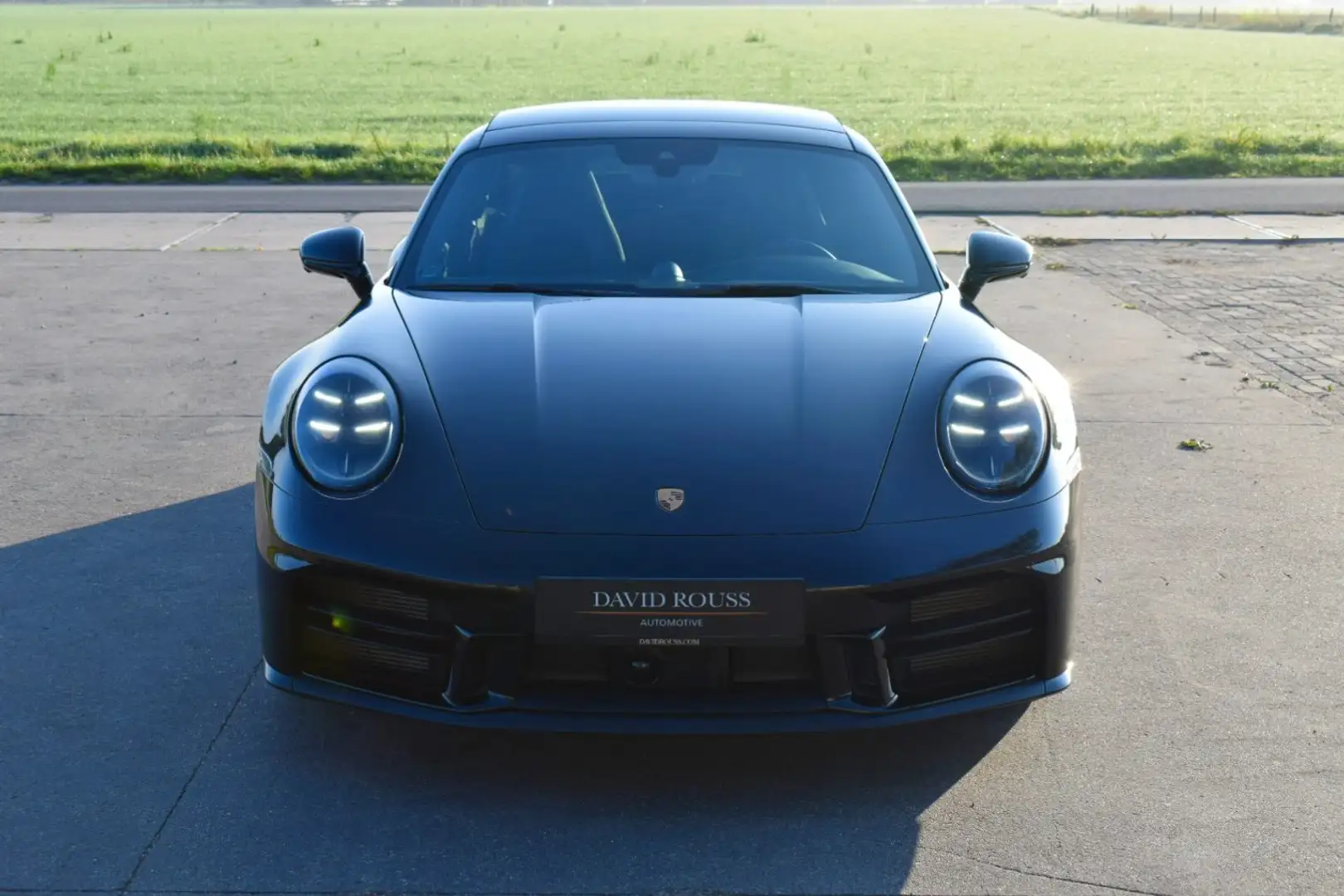 Porsche 992 .2 Carrera- Facelift/SportDesign/Memory/Chrono/ACC Noir - 2