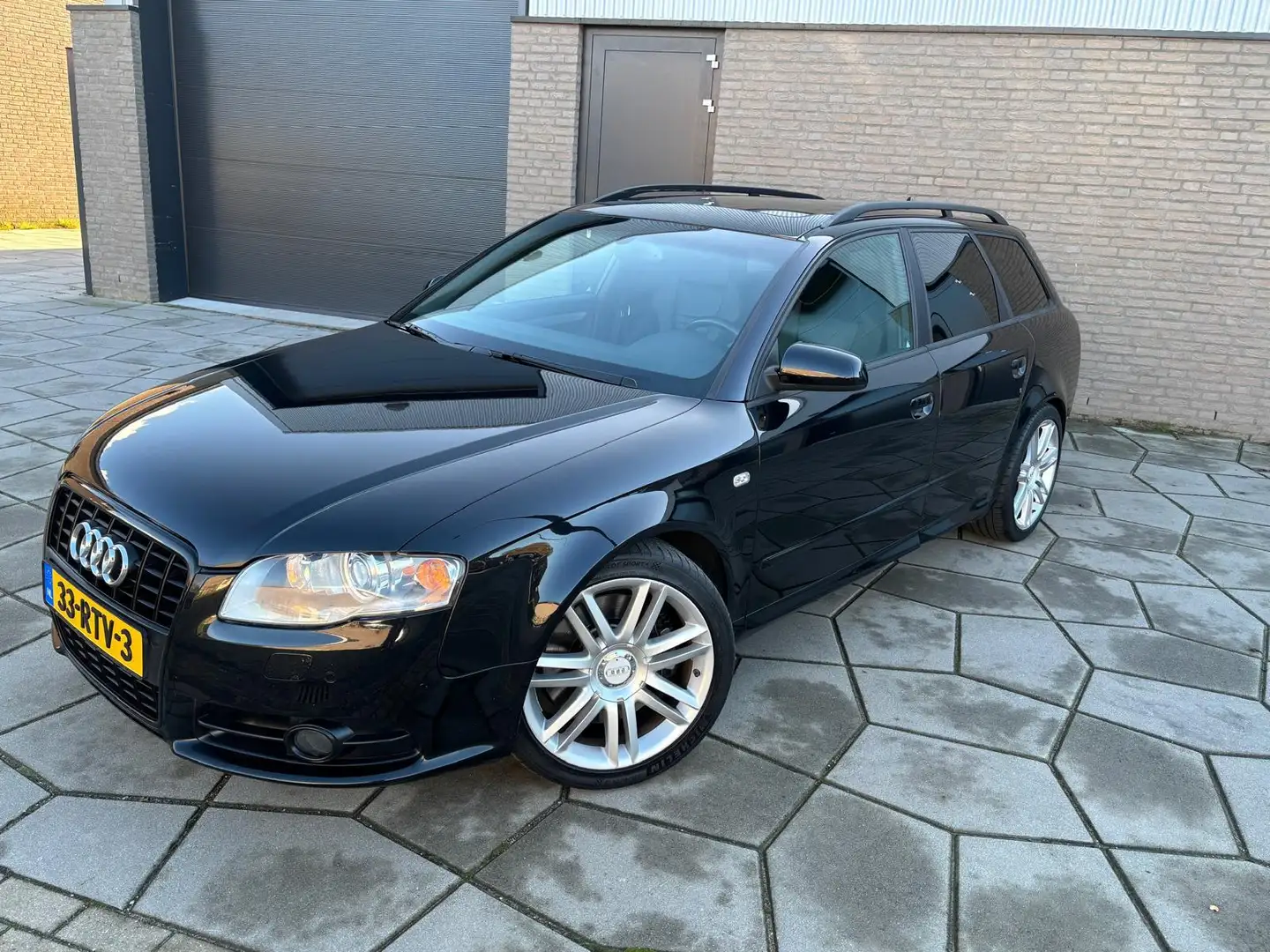 Audi A4 Avant 4.2 V8 S4 quattro Pro Line |Bi-Xenon|Voll. L Noir - 1