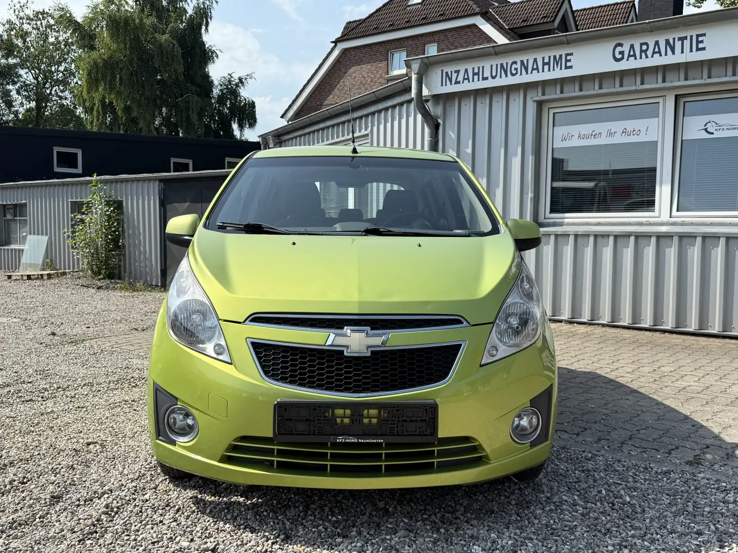 Chevrolet Spark LS Green - 2