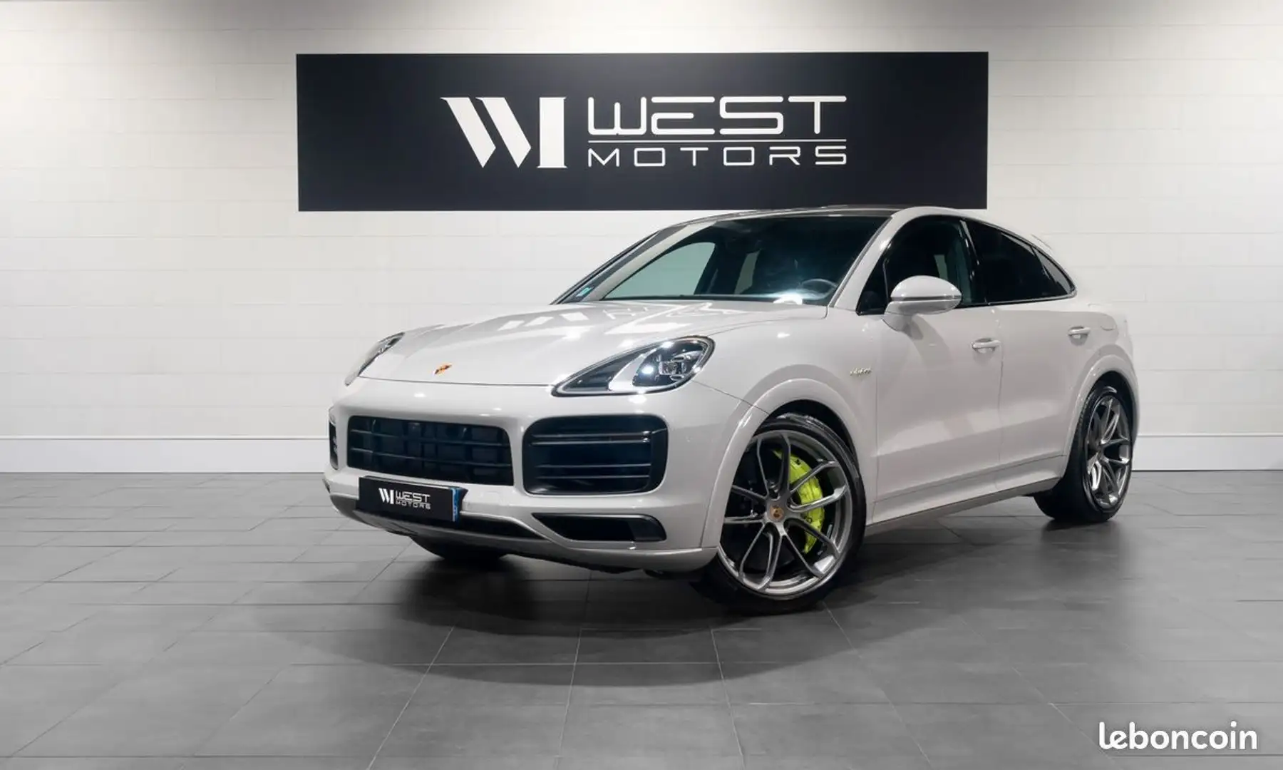 Porsche Cayenne Coupé Turbo S Hybrid 680 – Français Pack Allégé Ro Gris - 1
