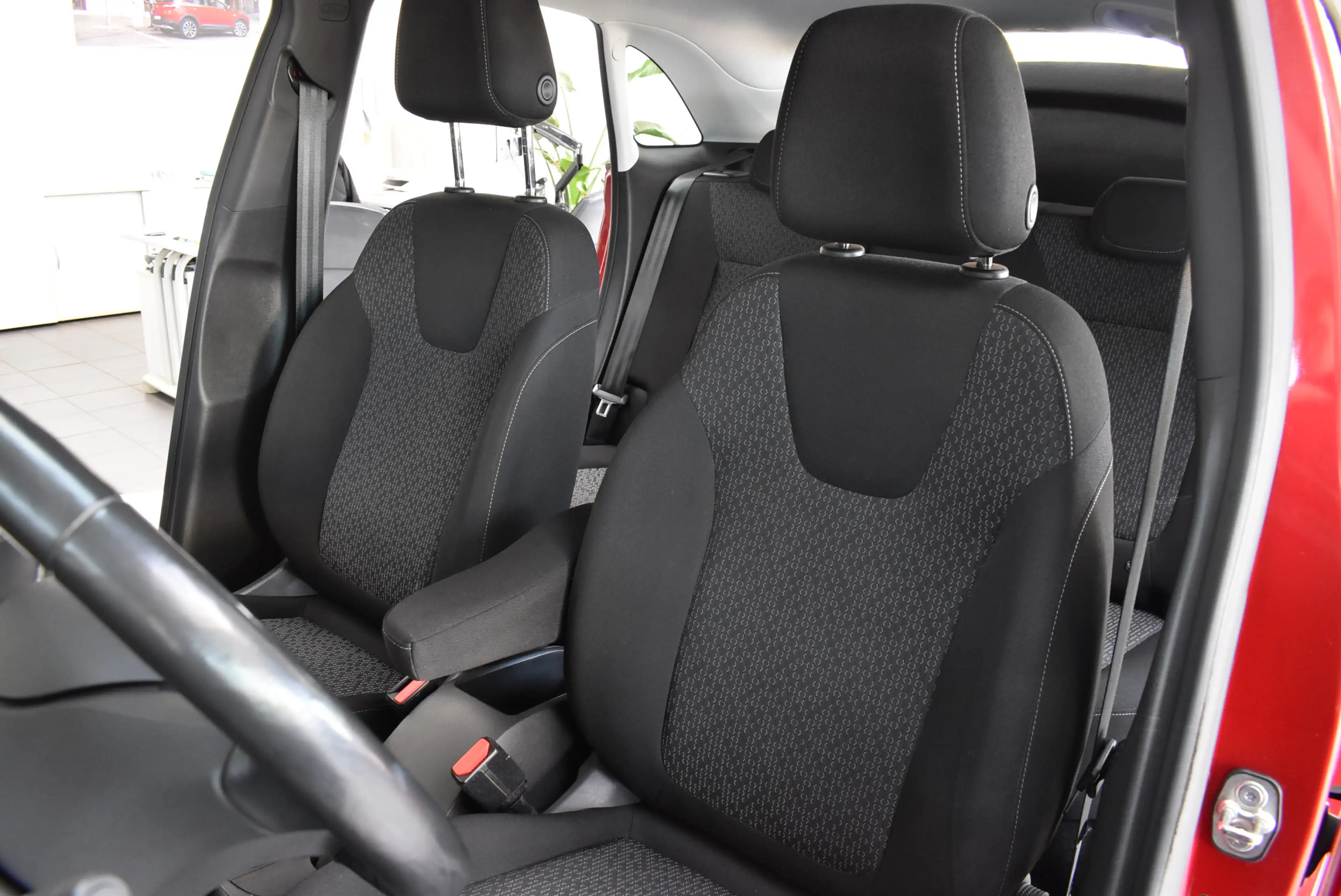 Opel Crossland Edition 1.2T 96kW SHZ LHZ LED RFK PDC — photo 9