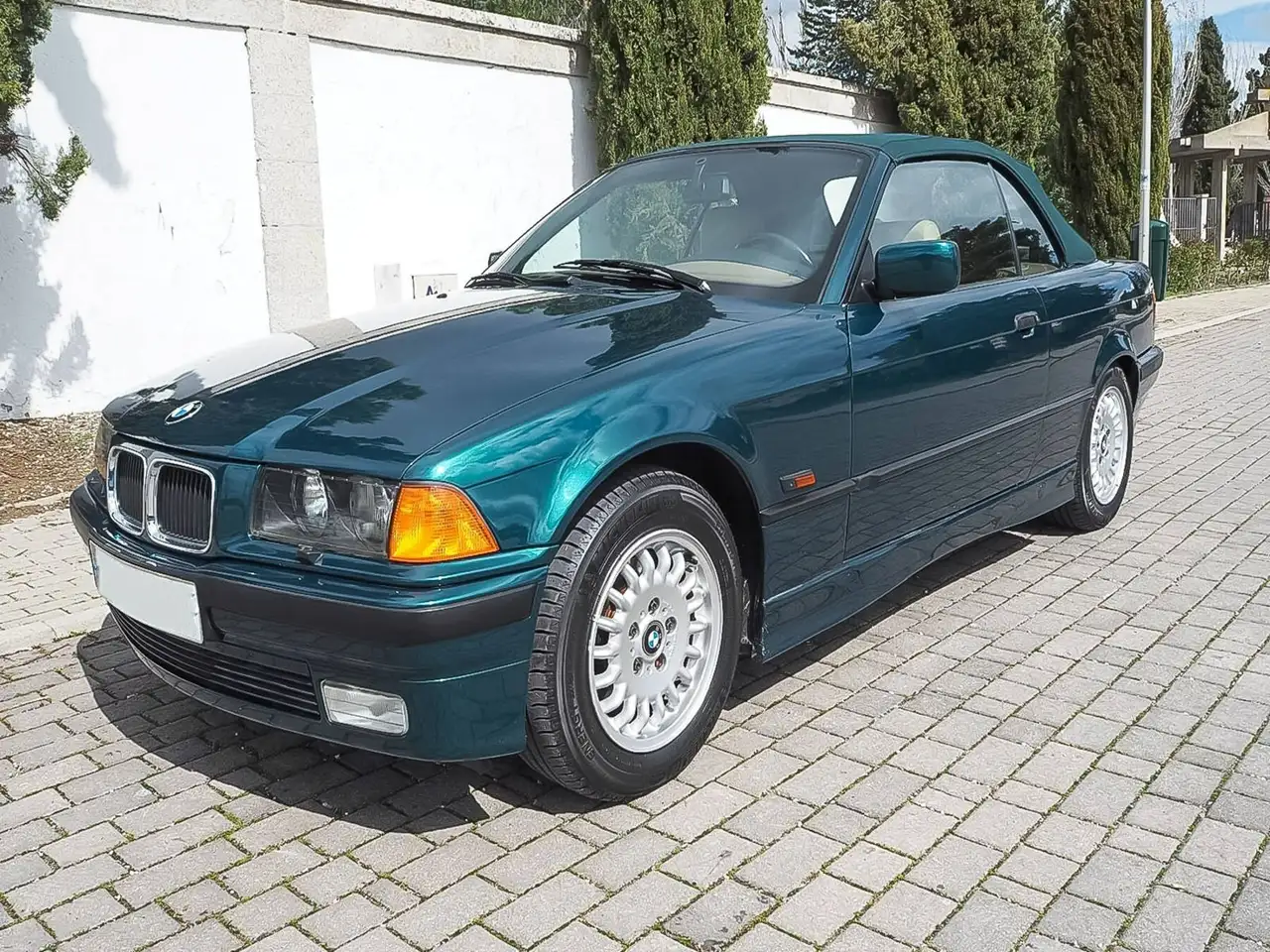 BMW 328i Cabriolet, foto 2