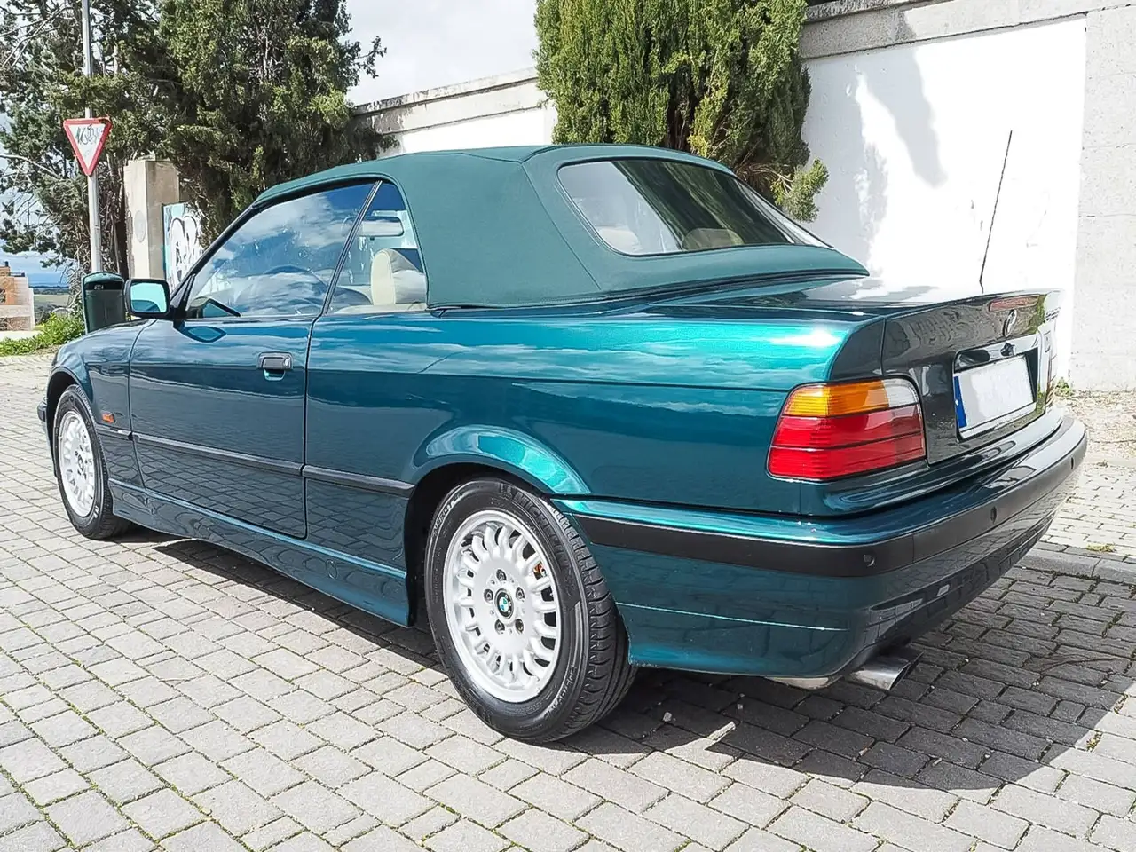 BMW 328i Cabriolet, foto 4