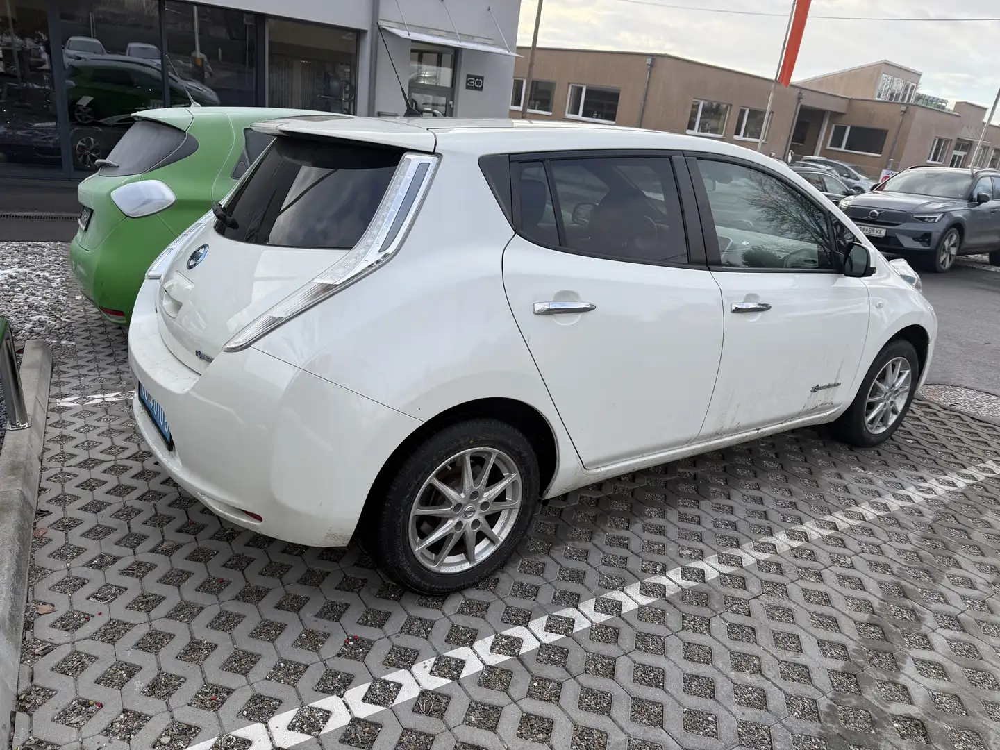 Nissan Leaf Leaf (mit Batterie) Tekna 30 kWh Tekna KFZ 5158 Weiß - 2